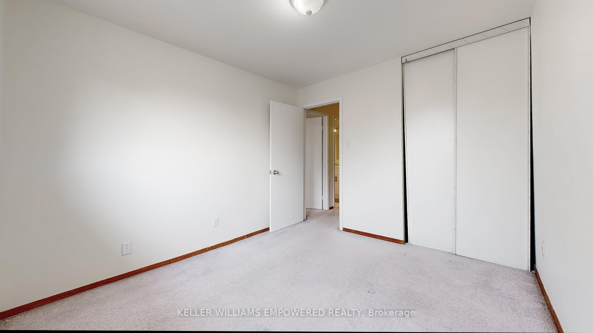 Photo 28 of 19 Harper Way, Markham, Aileen-Willowbrook — HOMEH