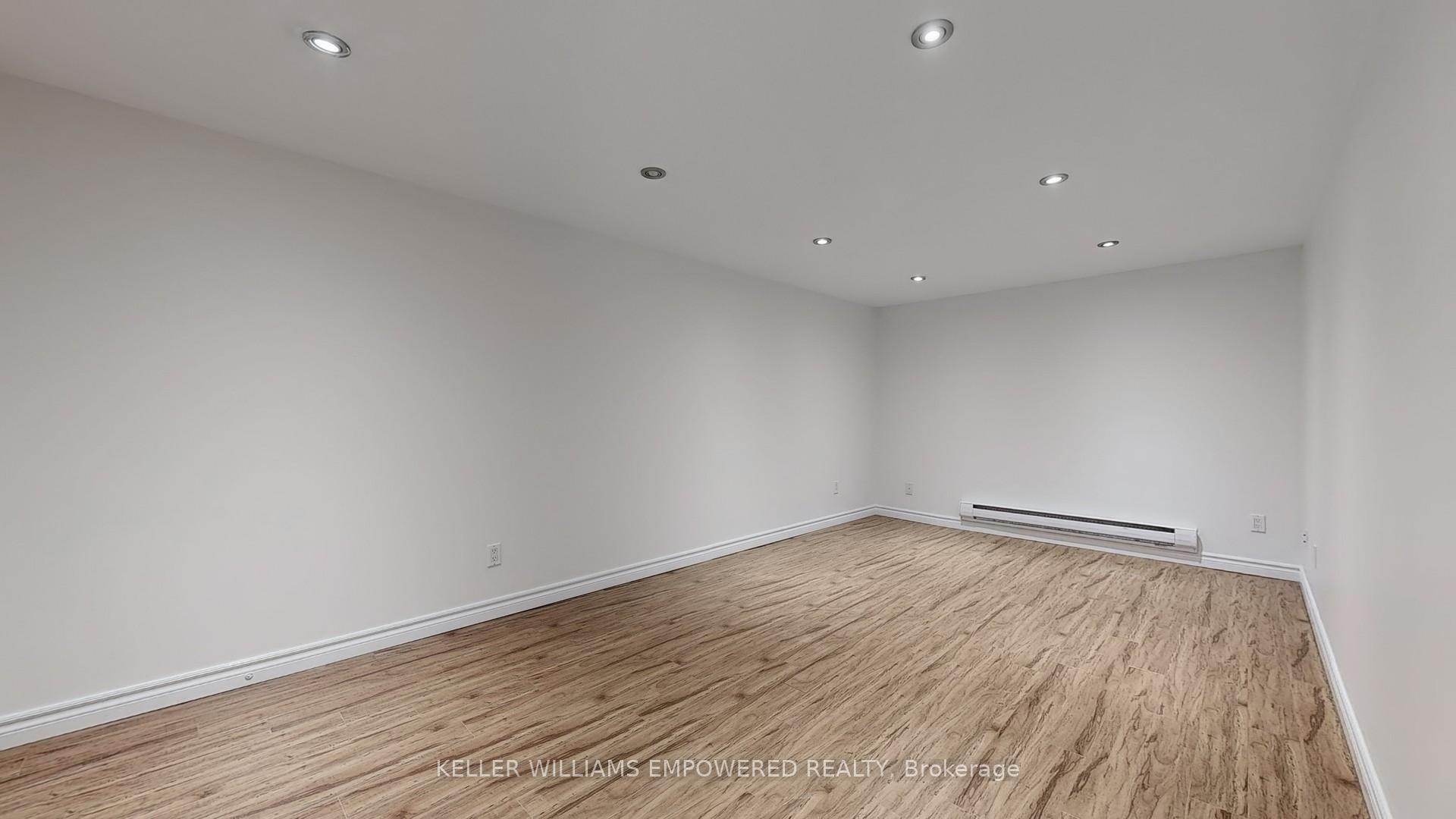 Photo 32 of 19 Harper Way, Markham, Aileen-Willowbrook — HOMEH