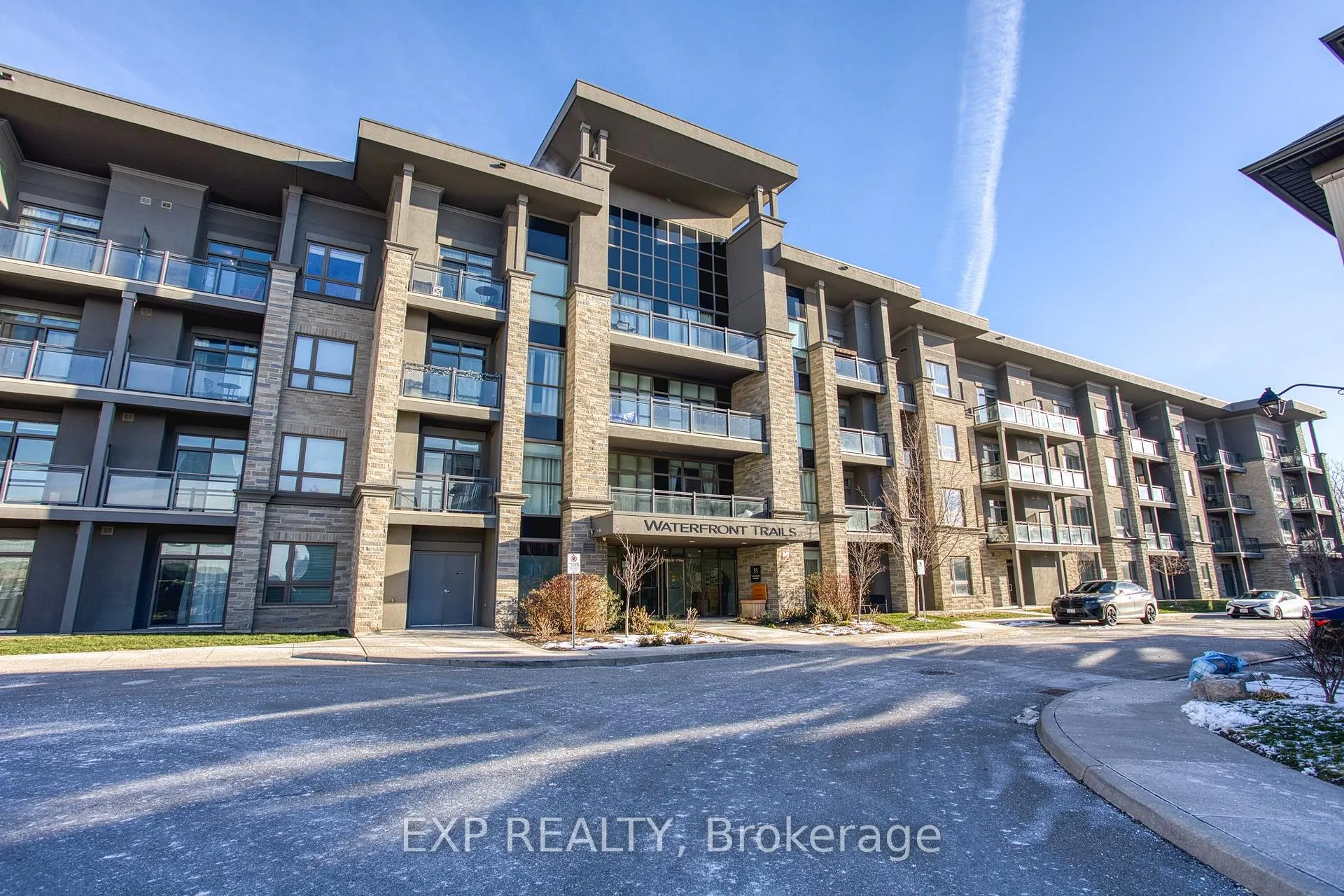 Photo 1 of Unit 130, 35 Southshore Crescent, Hamilton, Lakeshore — HOMEH