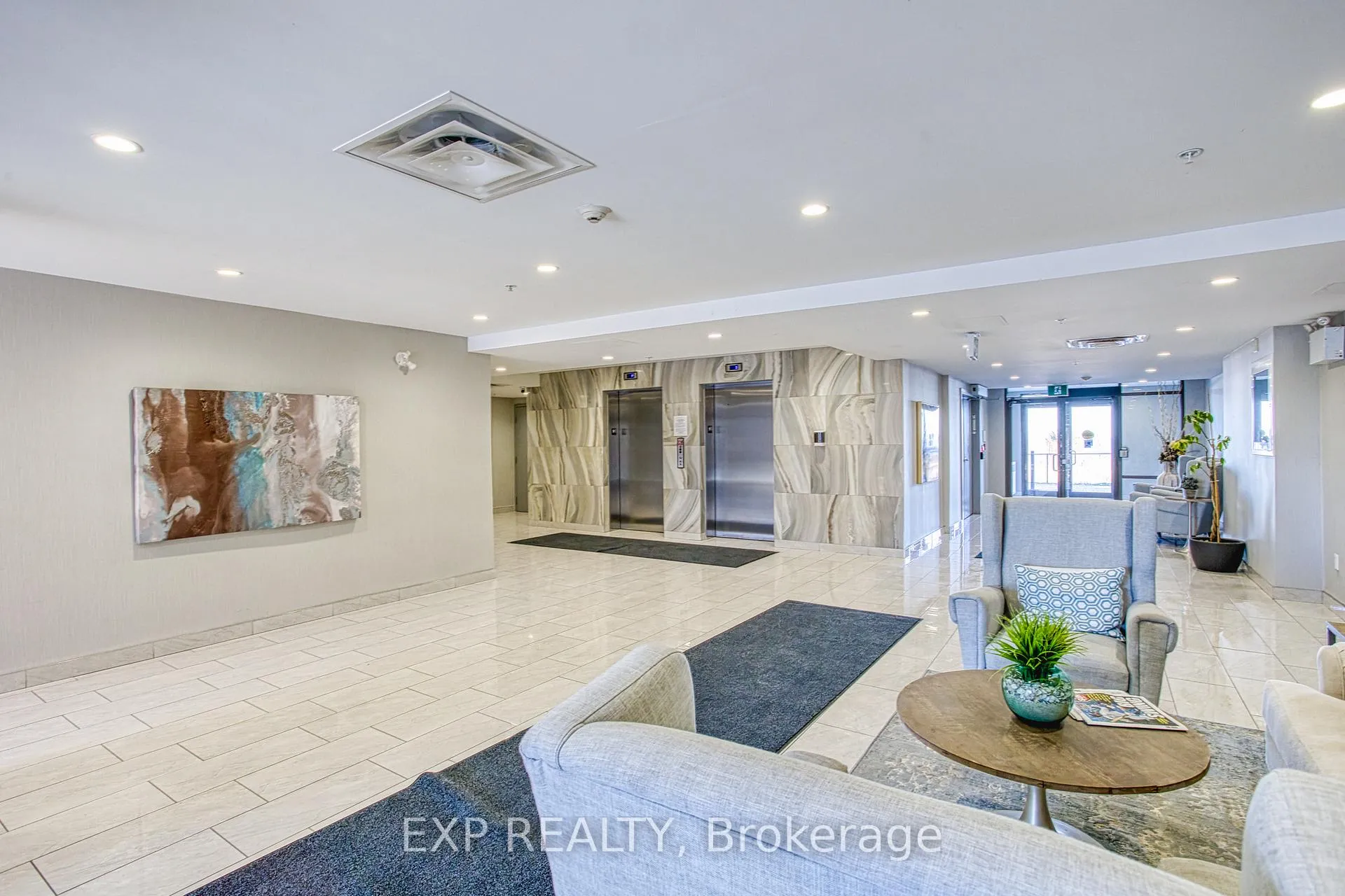 Photo 19 of Unit 130, 35 Southshore Crescent, Hamilton, Lakeshore — HOMEH