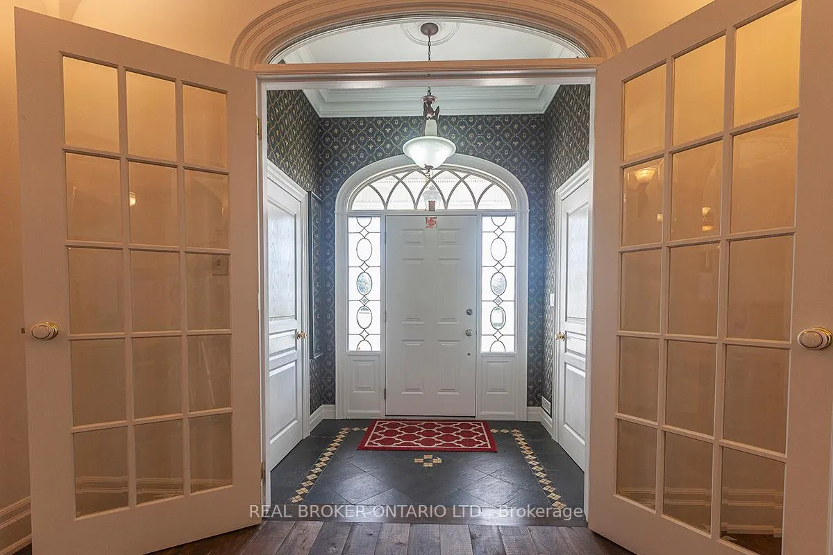 Photo 4 of 10 Costner Place, Caledon, Palgrave — HOMEH