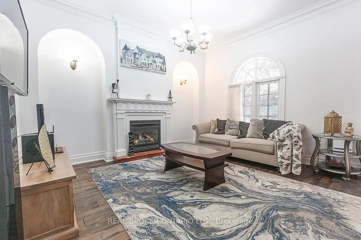 Photo 13 of 10 Costner Place, Caledon, Palgrave — HOMEH