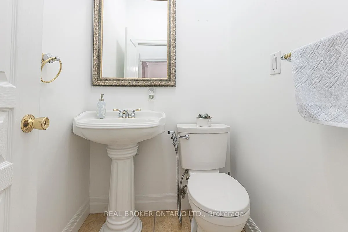 Photo 15 of 10 Costner Place, Caledon, Palgrave — HOMEH