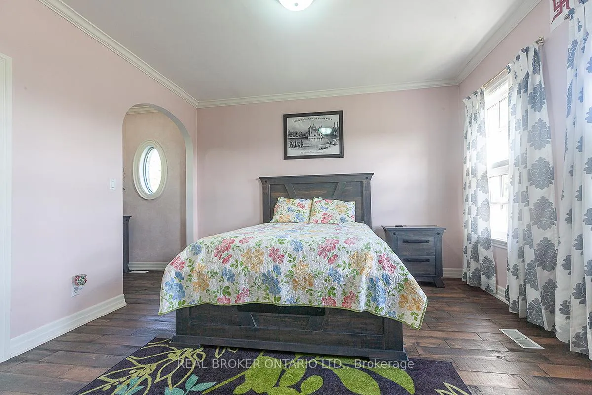 Photo 26 of 10 Costner Place, Caledon, Palgrave — HOMEH