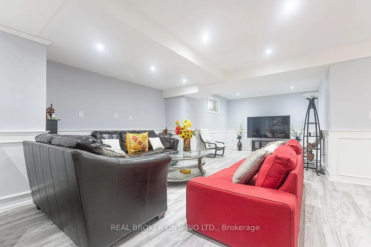 Photo 32 of 10 Costner Place, Caledon, Palgrave — HOMEH