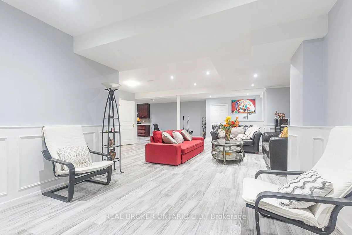 Photo 33 of 10 Costner Place, Caledon, Palgrave — HOMEH
