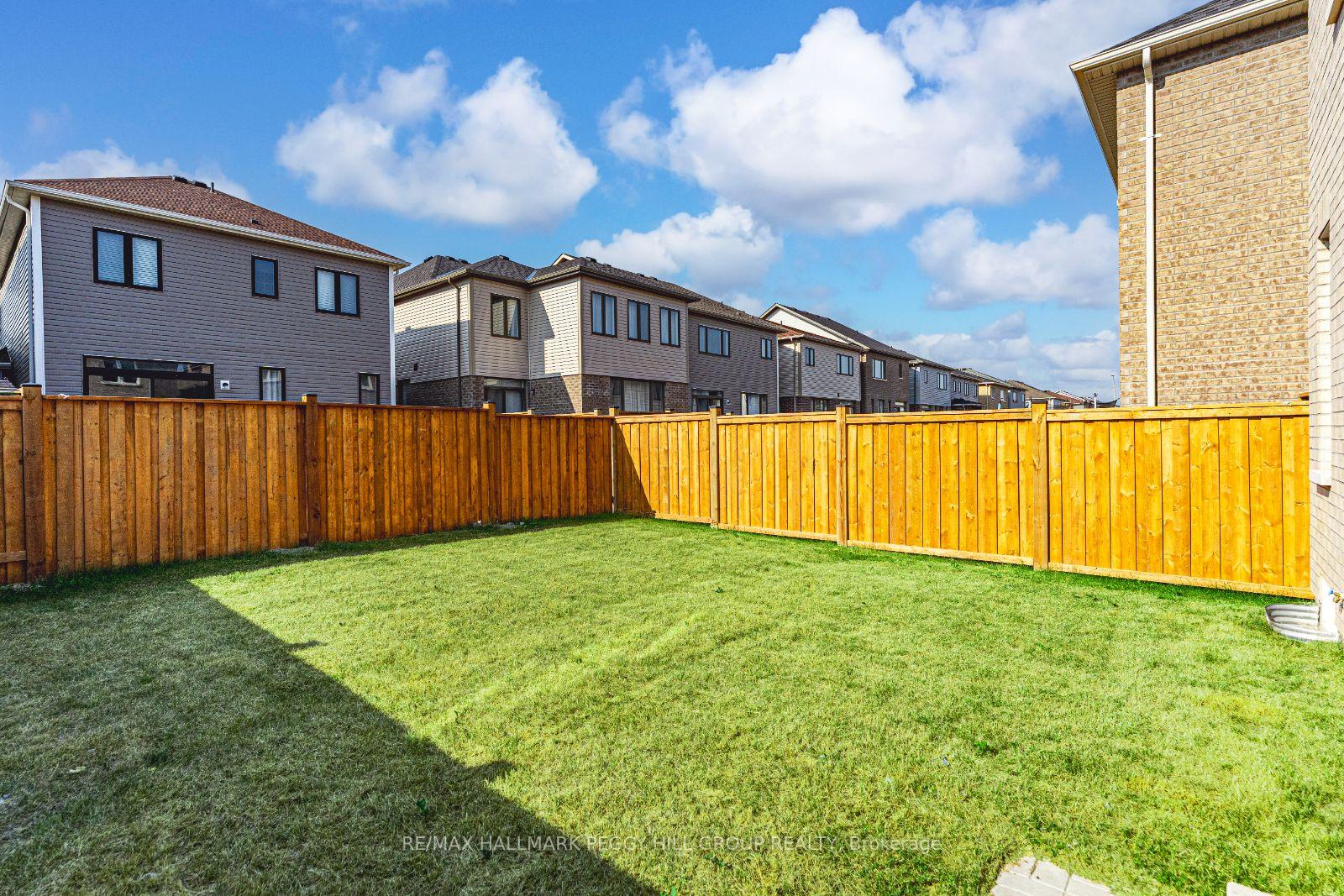 Photo 9 of 152 Nottingham Road, Barrie, Rural Barrie Southeast — HOMEH