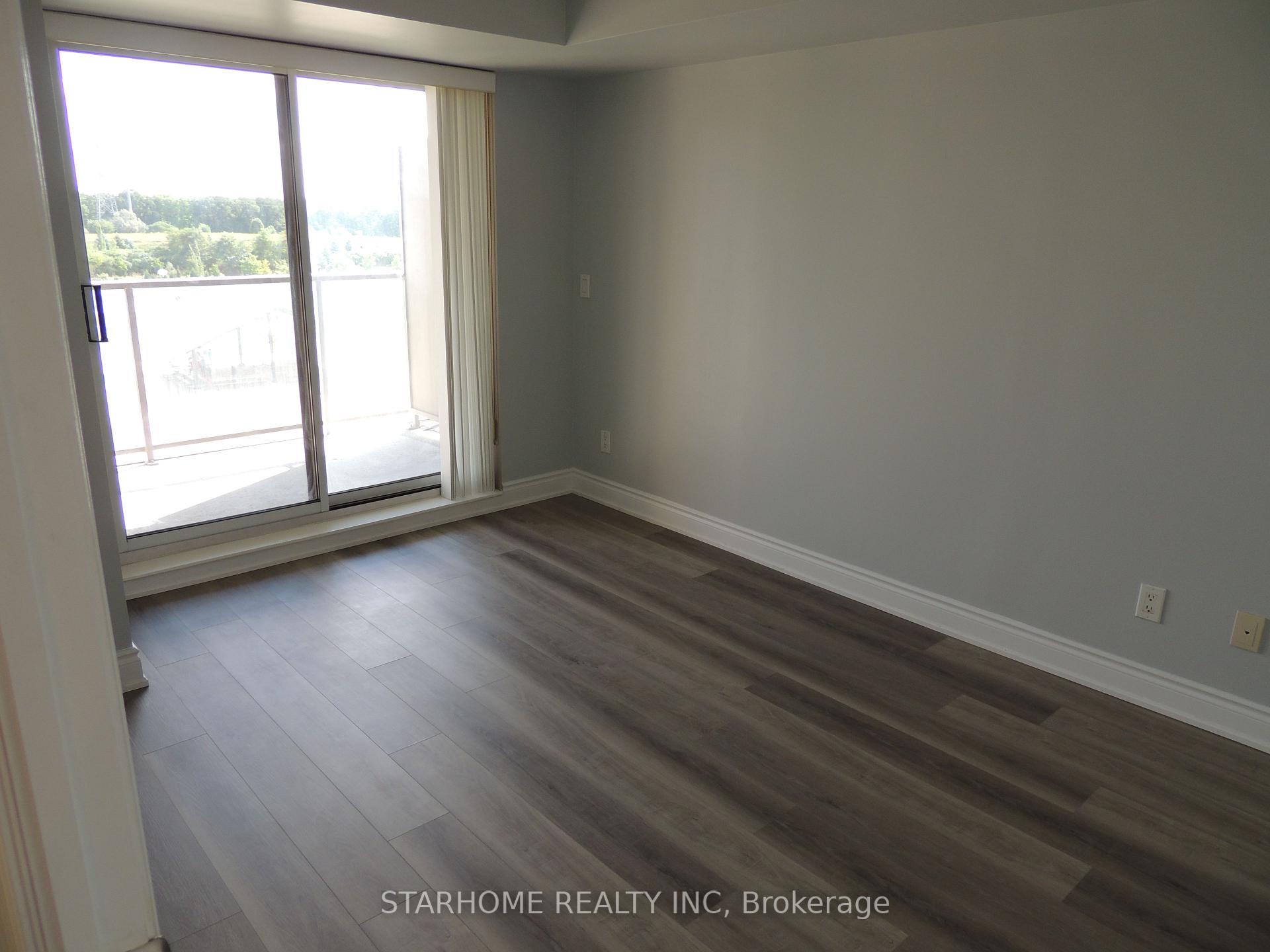 Photo 4 of Unit 610, 39 Galleria Parkway, Markham, Commerce Valley — HOMEH
