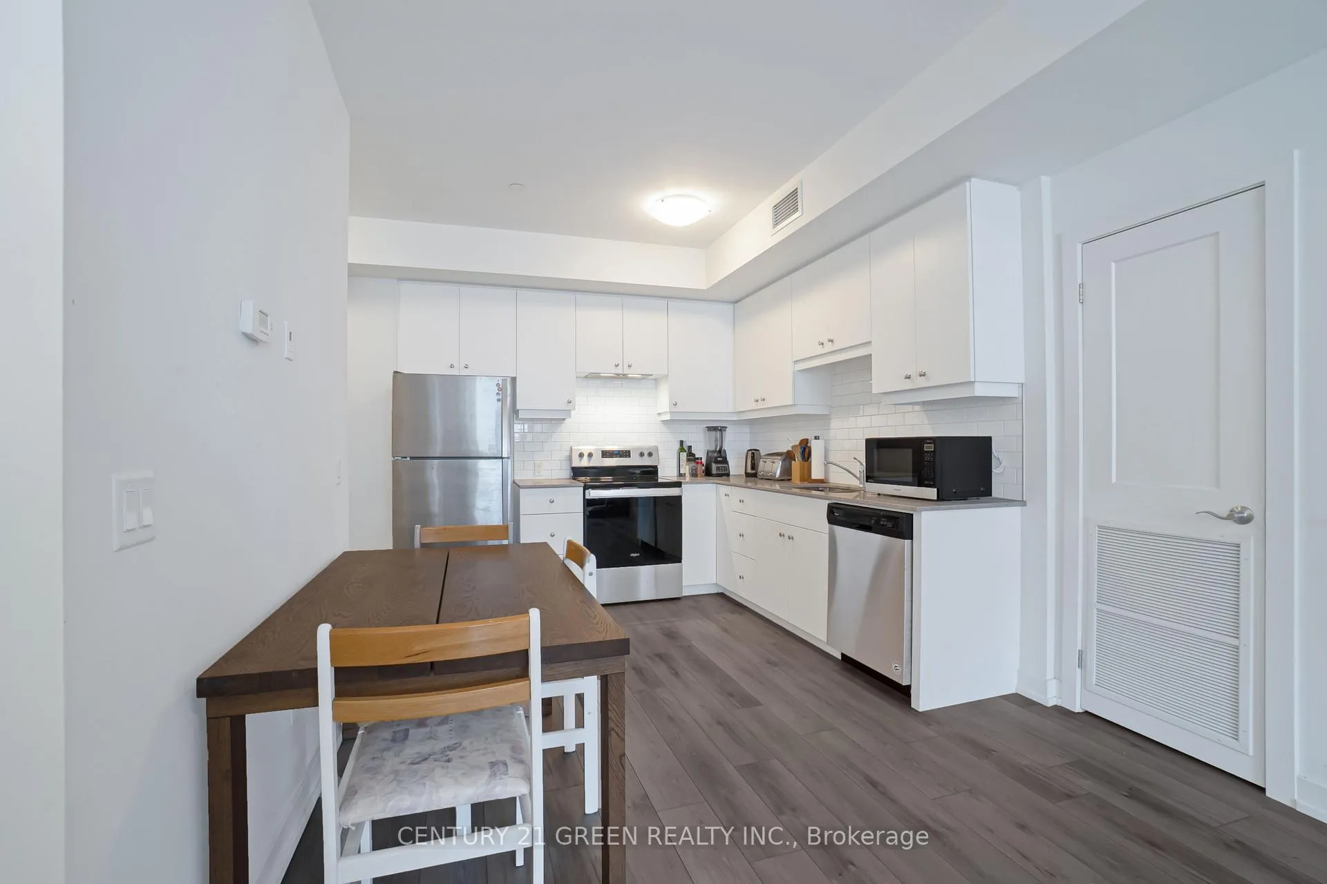 Photo 6 of Unit 407, 255 Northfield Drive E, Waterloo — HOMEH