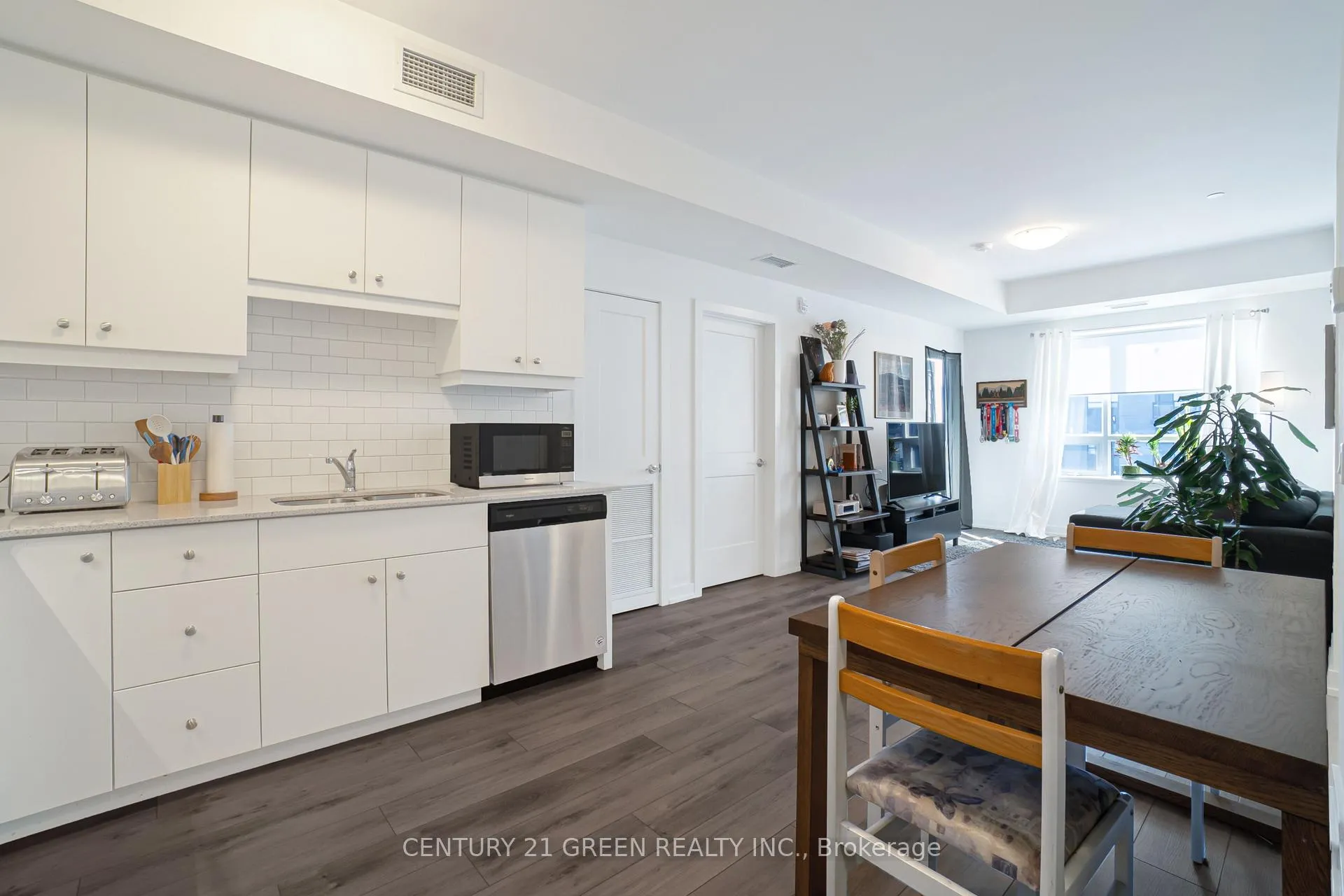 Photo 9 of Unit 407, 255 Northfield Drive E, Waterloo — HOMEH