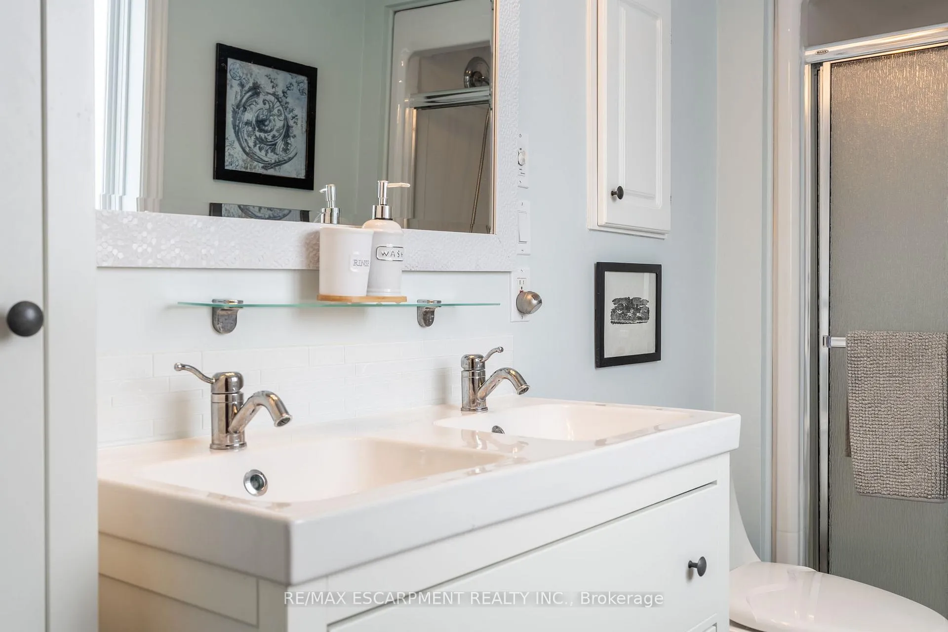 Photo 25 of 136 Glenariff Drive, Hamilton, Rural Flamborough — HOMEH