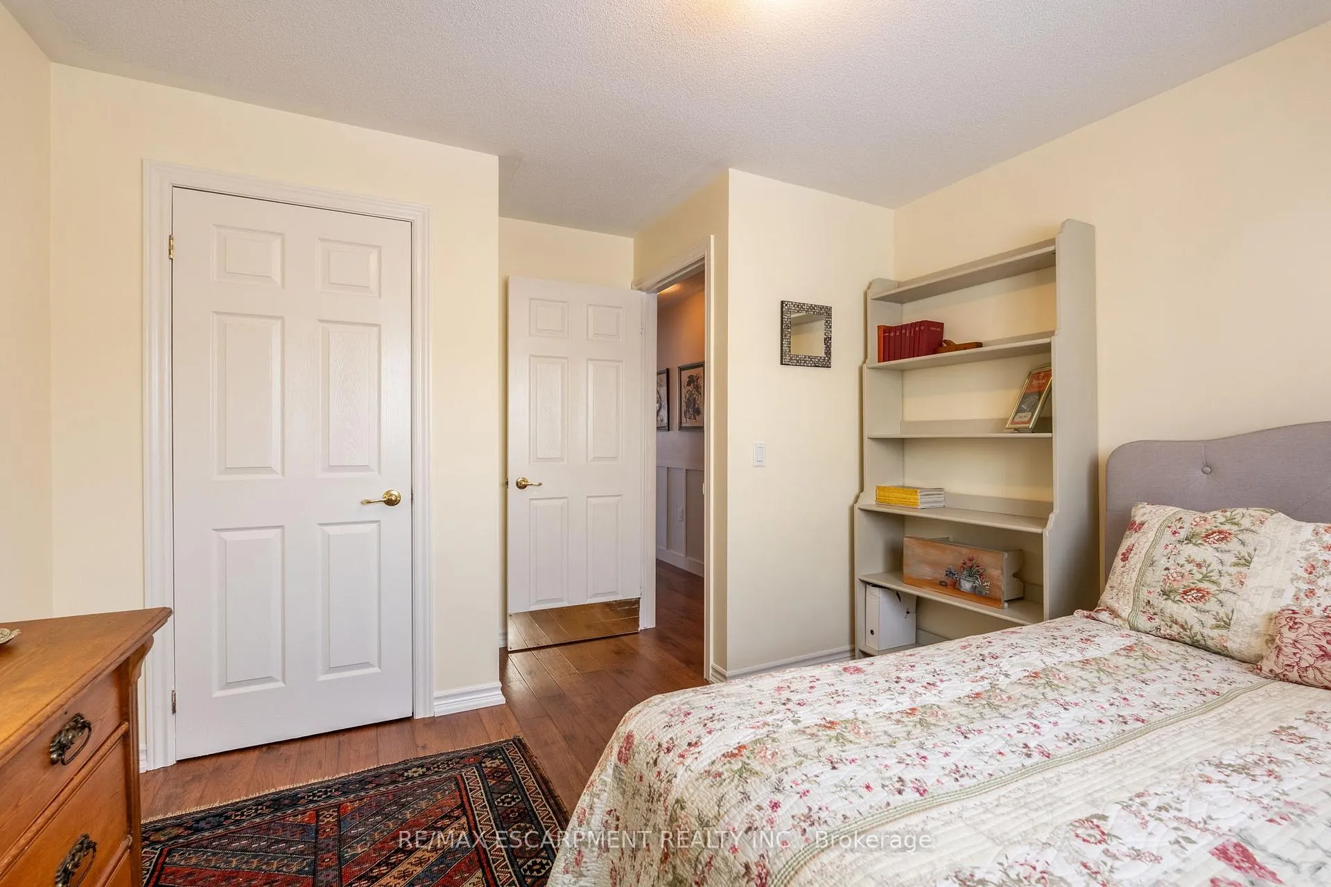 Photo 27 of 136 Glenariff Drive, Hamilton, Rural Flamborough — HOMEH