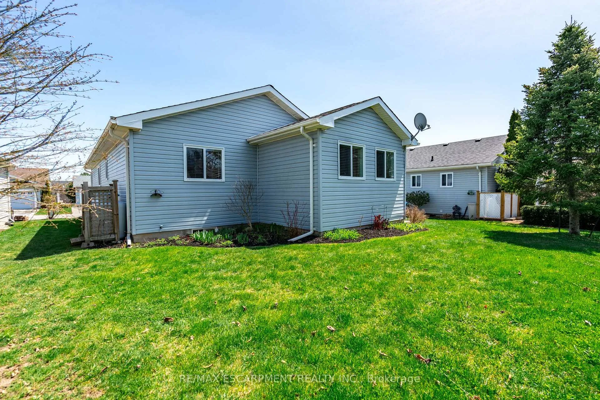 Photo 36 of 136 Glenariff Drive, Hamilton, Rural Flamborough — HOMEH