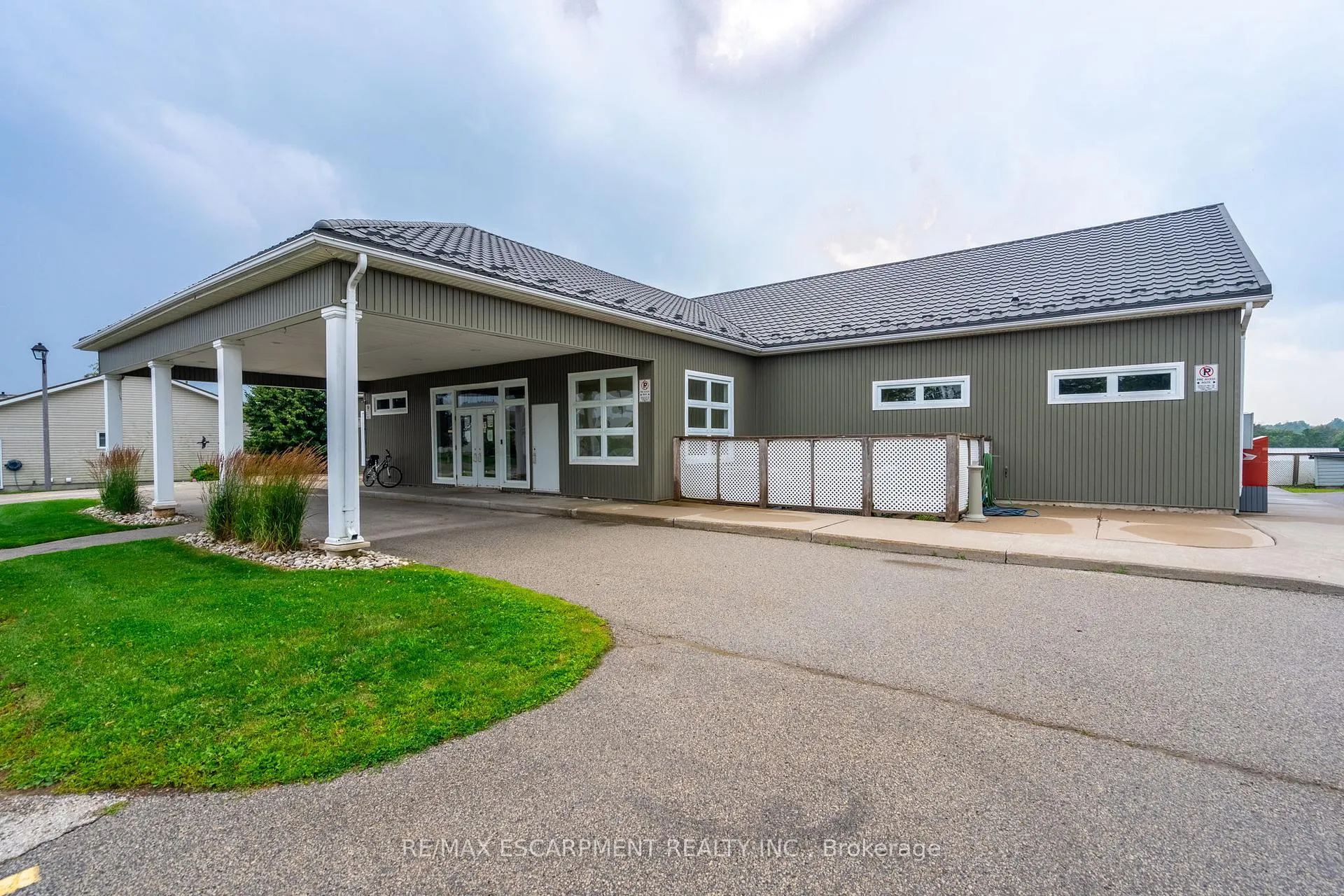 Photo 41 of 136 Glenariff Drive, Hamilton, Rural Flamborough — HOMEH