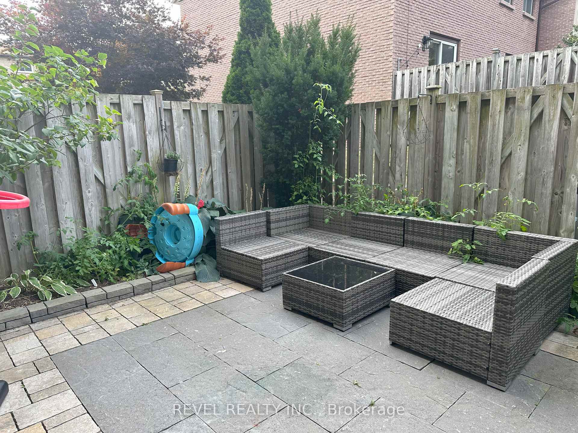 Photo 10 of Unit 80, 1115 Paramount Drive, Hamilton, Stoney Creek — HOMEH