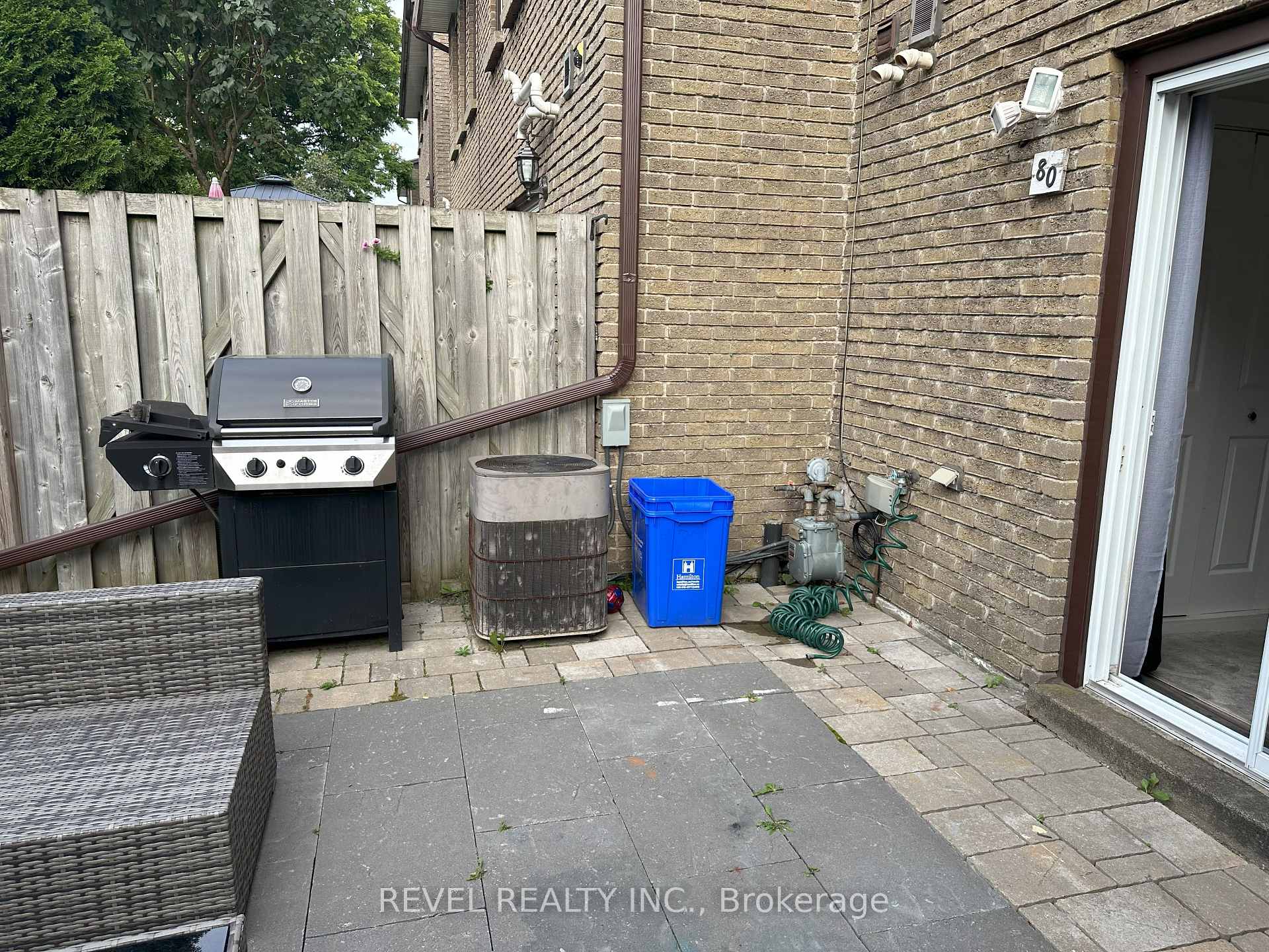 Photo 11 of Unit 80, 1115 Paramount Drive, Hamilton, Stoney Creek — HOMEH