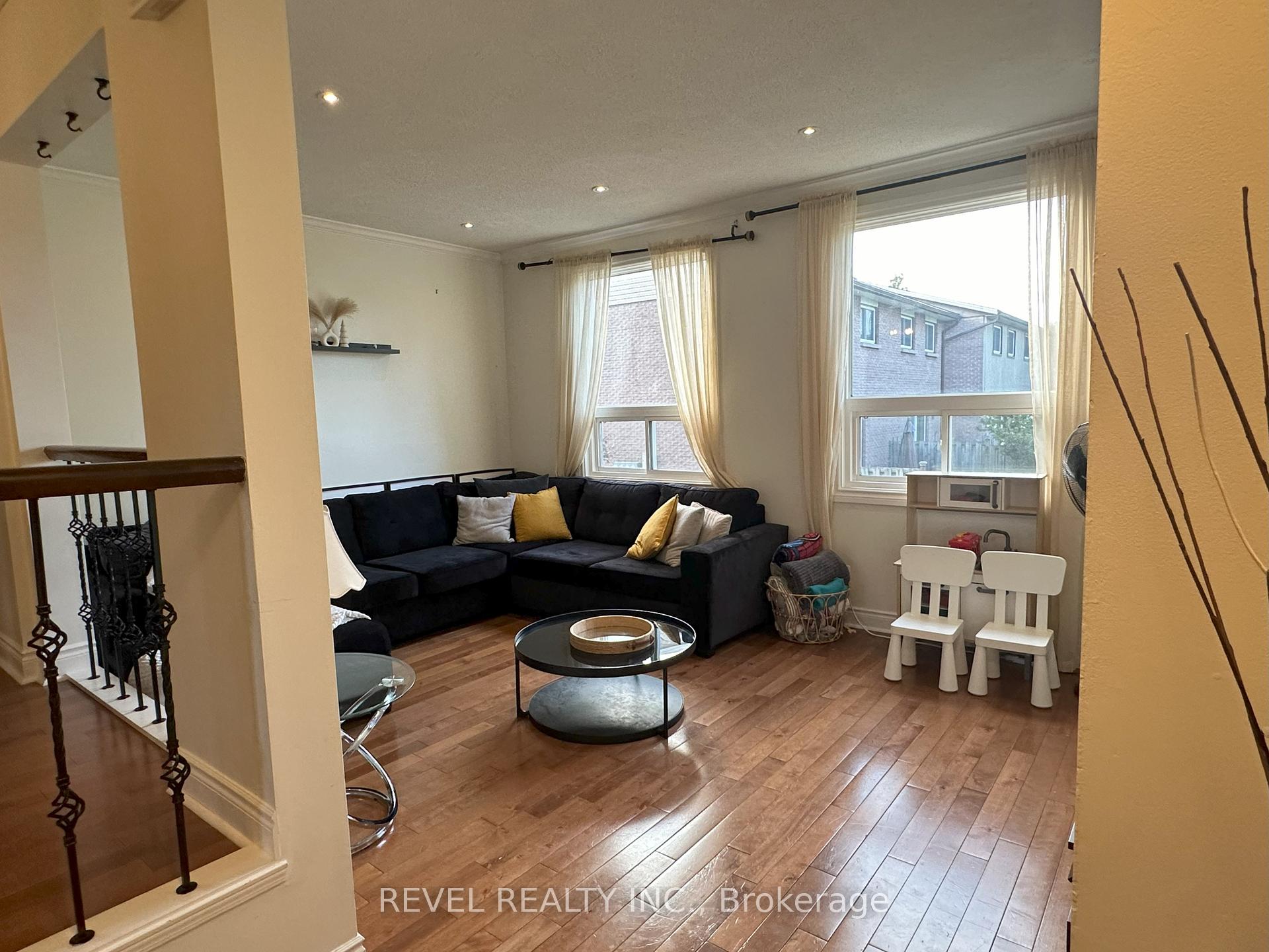 Photo 14 of Unit 80, 1115 Paramount Drive, Hamilton, Stoney Creek — HOMEH