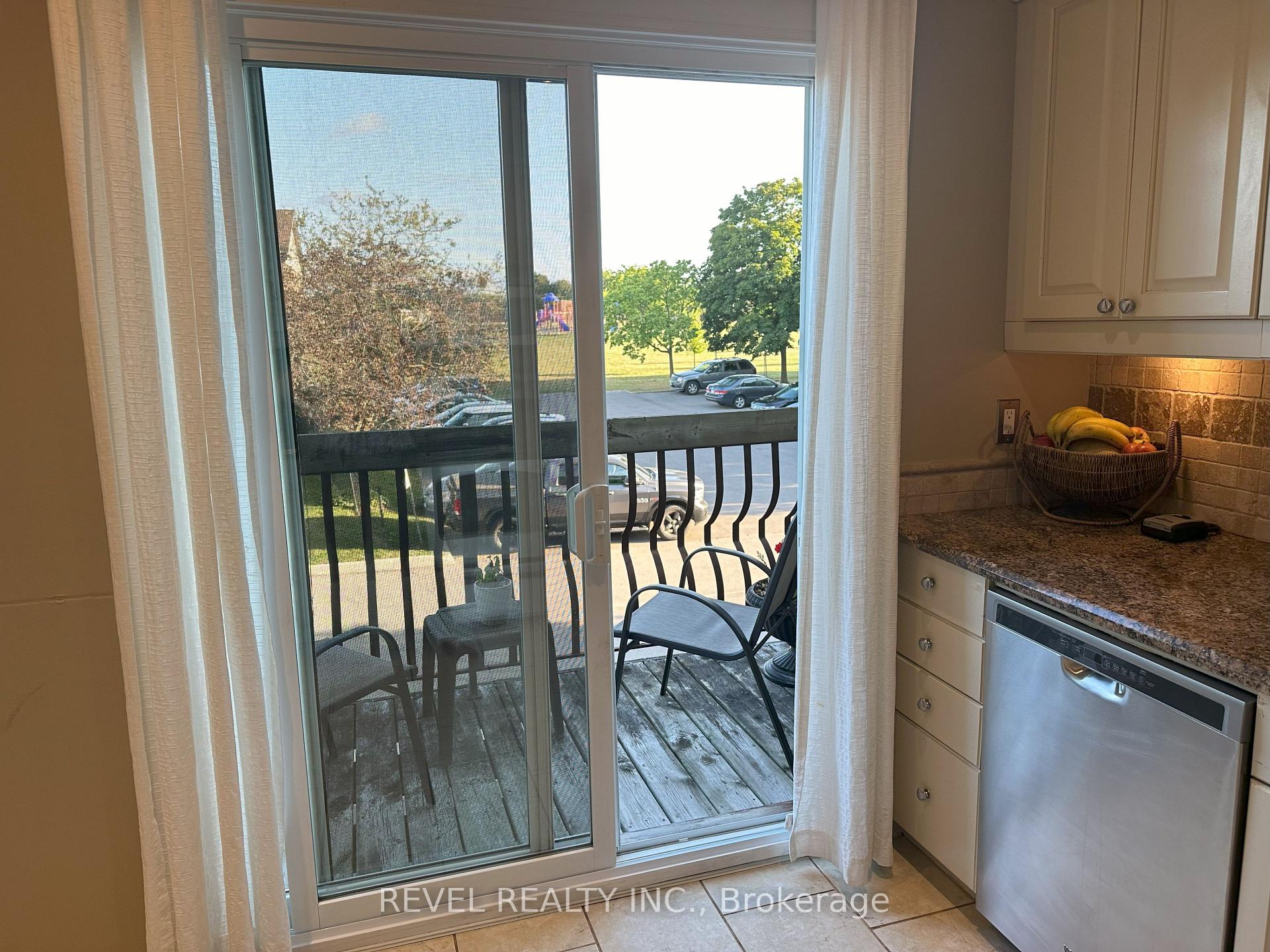 Photo 26 of Unit 80, 1115 Paramount Drive, Hamilton, Stoney Creek — HOMEH