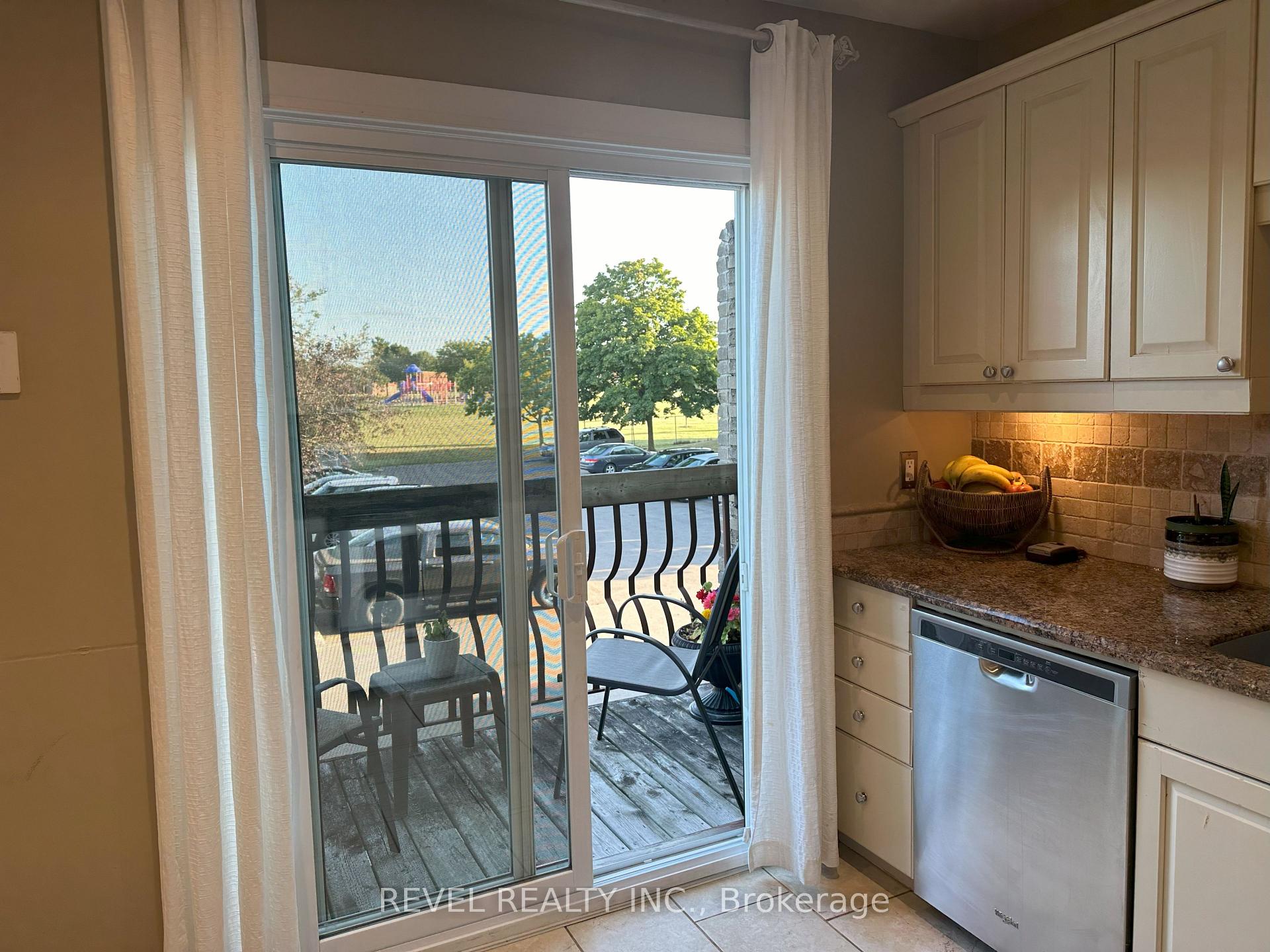 Photo 27 of Unit 80, 1115 Paramount Drive, Hamilton, Stoney Creek — HOMEH