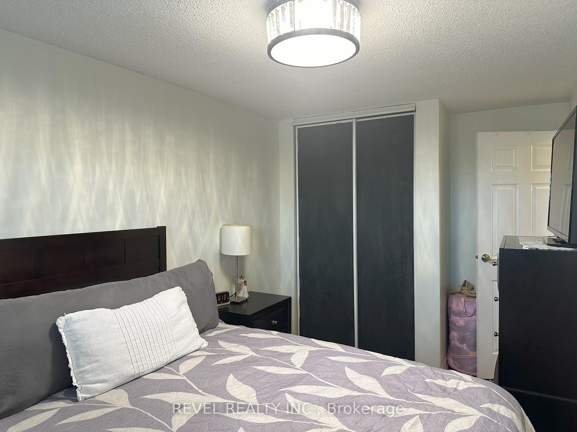 Photo 37 of Unit 80, 1115 Paramount Drive, Hamilton, Stoney Creek — HOMEH