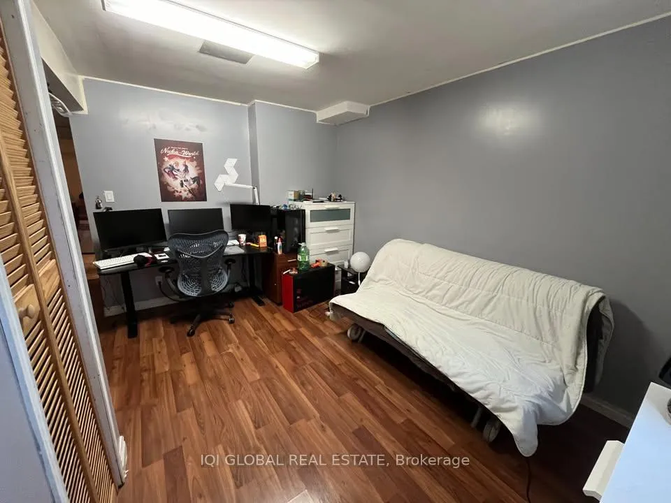 Photo 2 of 2608 Islington Avenue, Etobicoke, Thistletown-Beaumonde Heights — HOMEH