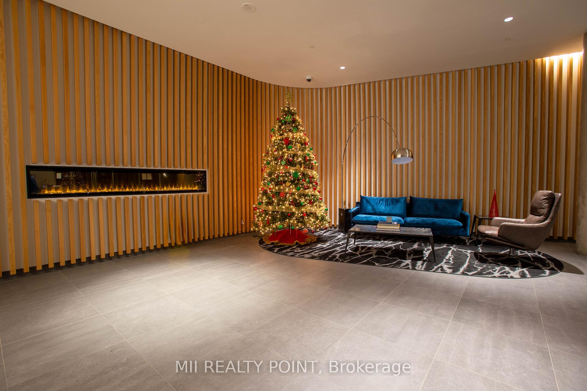 Photo 3 of Unit 902, 120 Varna Drive, Toronto, Englemount-Lawrence — HOMEH