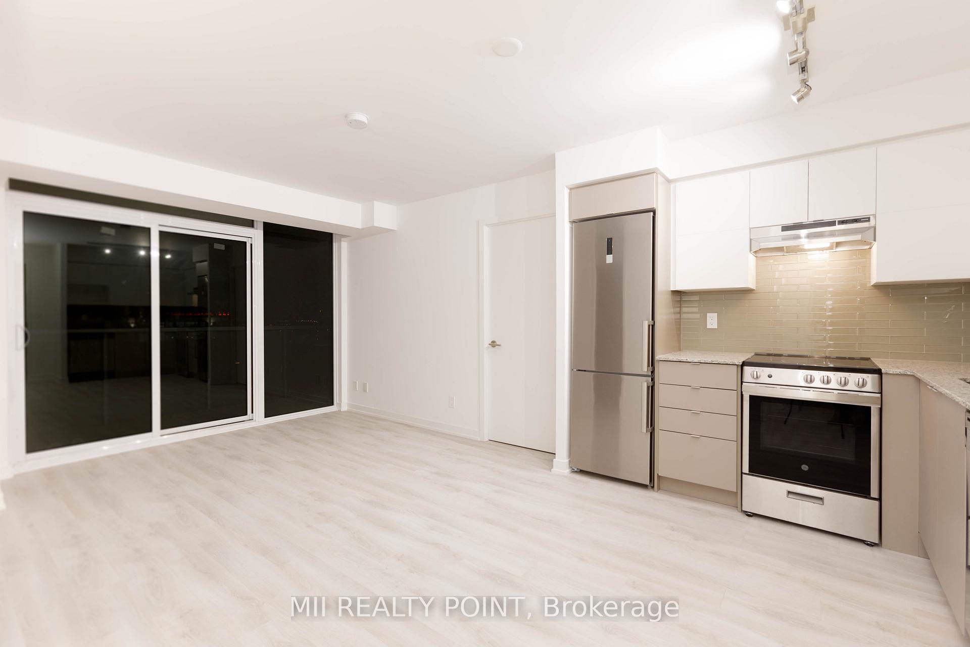 Photo 9 of Unit 902, 120 Varna Drive, Toronto, Englemount-Lawrence — HOMEH
