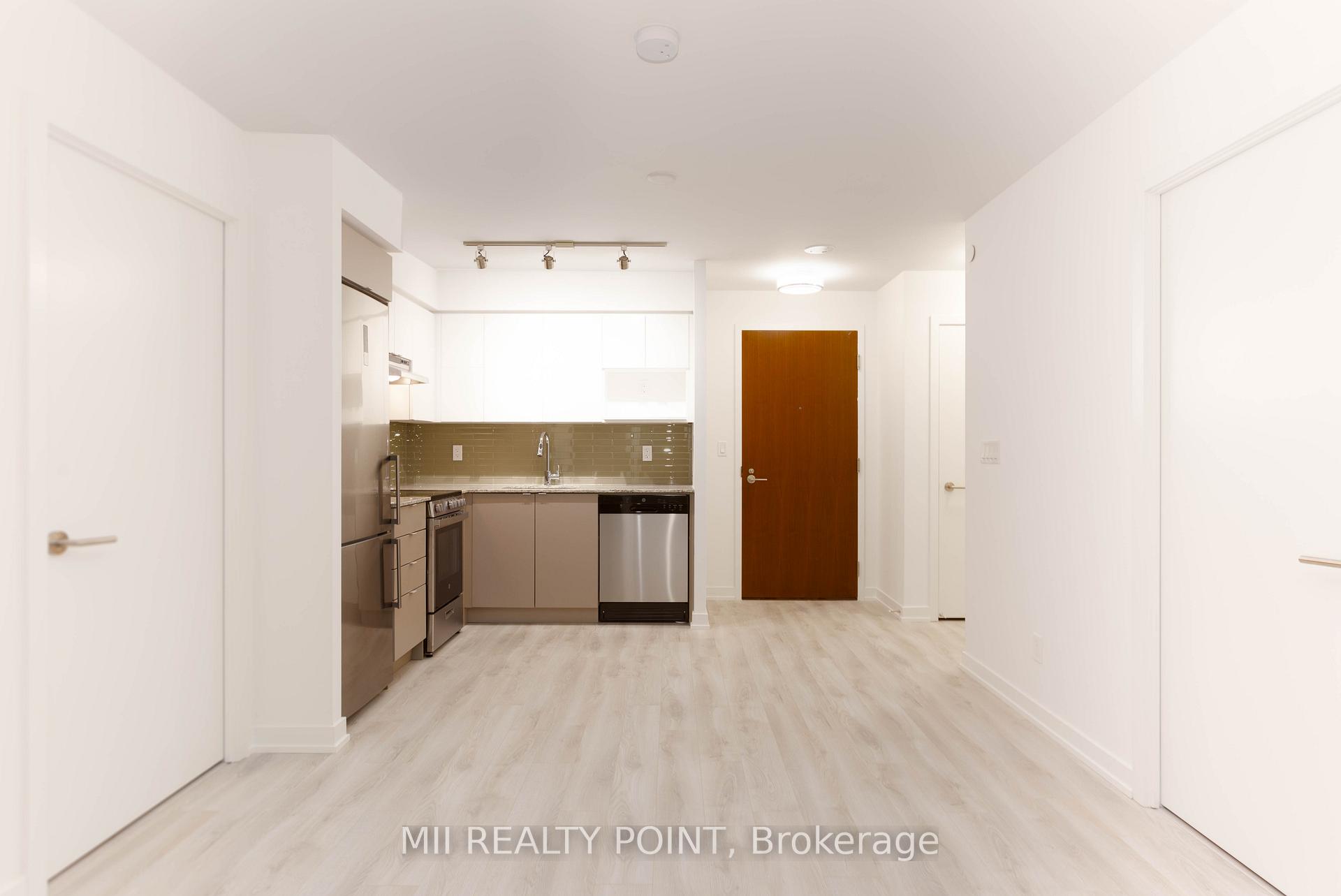 Photo 6 of Unit 902, 120 Varna Drive, Toronto, Englemount-Lawrence — HOMEH