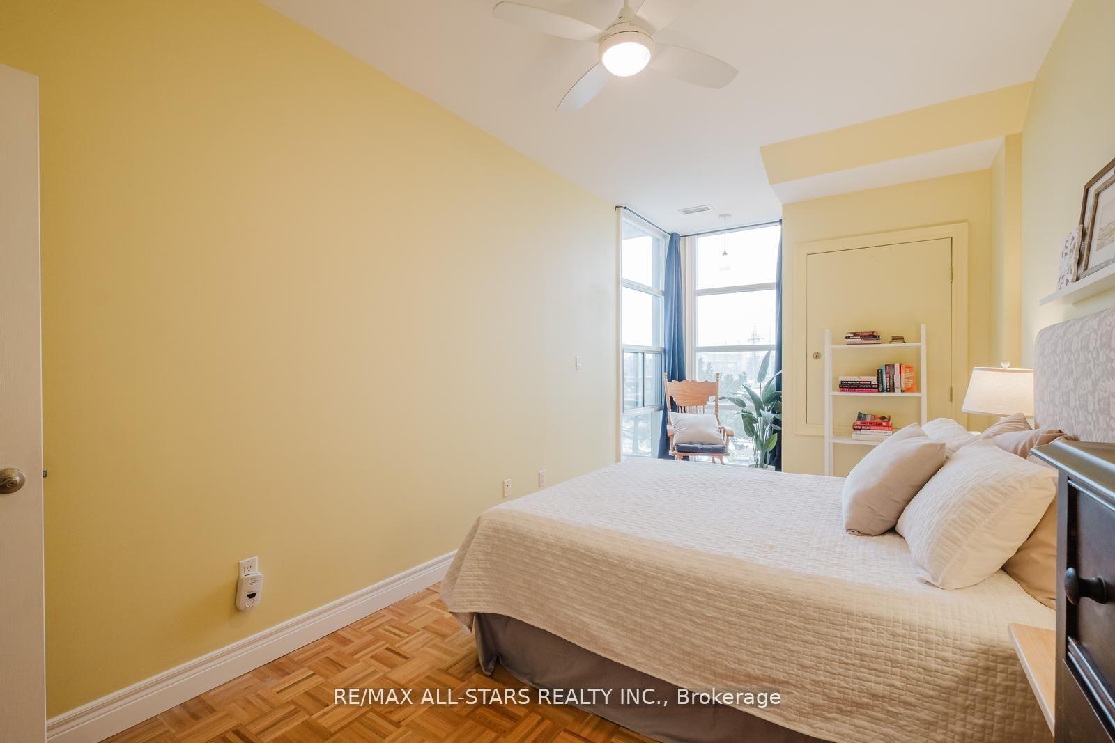 Photo 14 of Unit 303, 1 Leaside Park Drive, Toronto, Thorncliffe Park — HOMEH