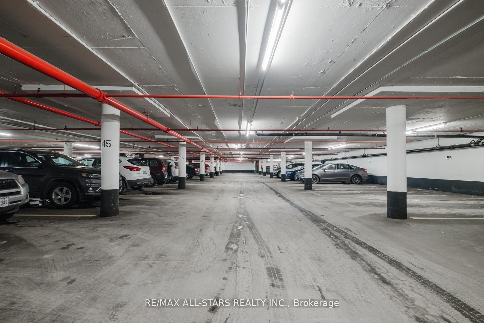 Photo 17 of Unit 303, 1 Leaside Park Drive, Toronto, Thorncliffe Park — HOMEH