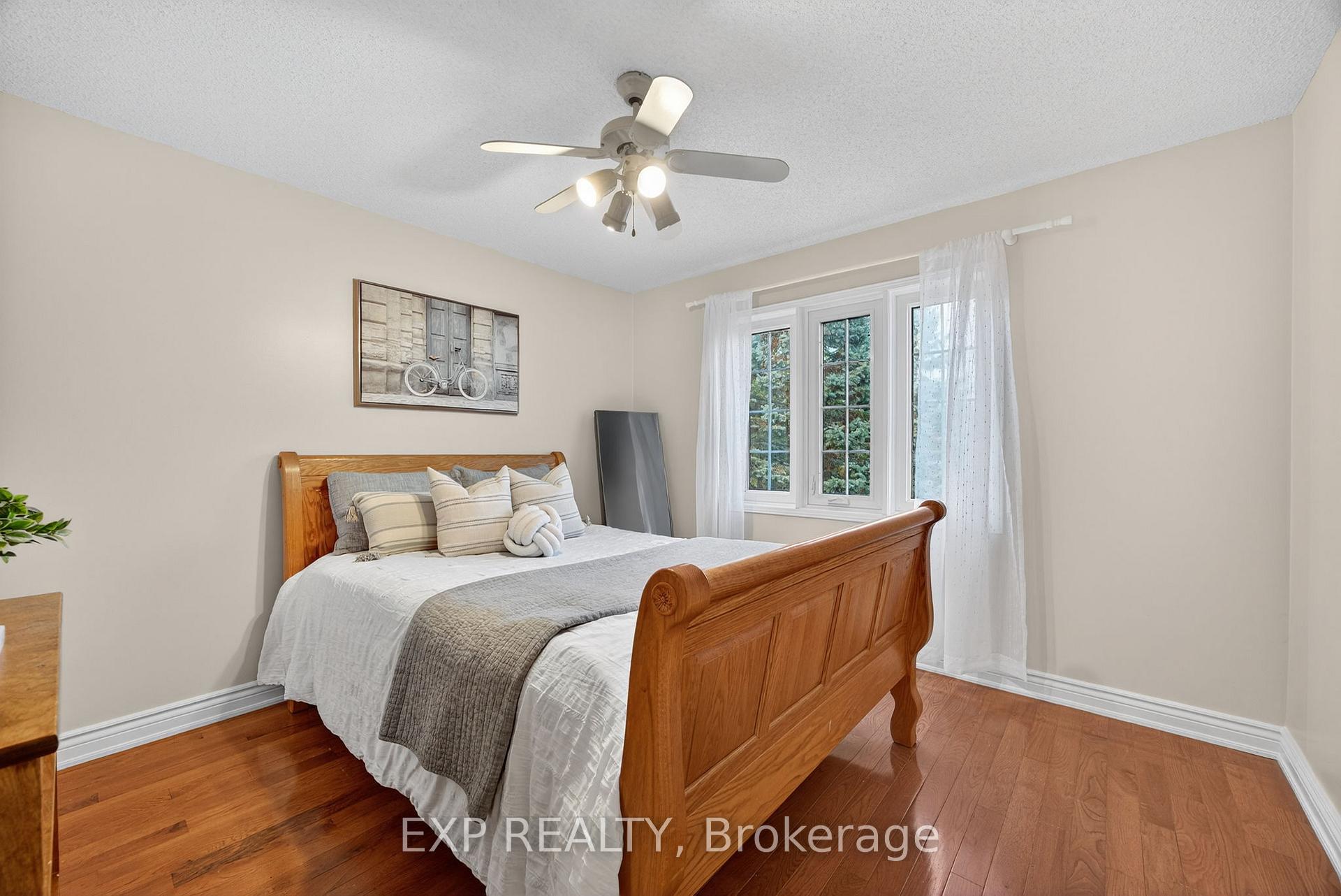 Photo 25 of 27 Fontaine Drive, Georgina, Keswick North — HOMEH