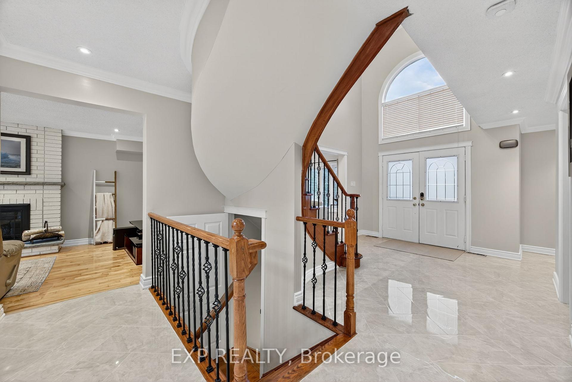 Photo 29 of 27 Fontaine Drive, Georgina, Keswick North — HOMEH
