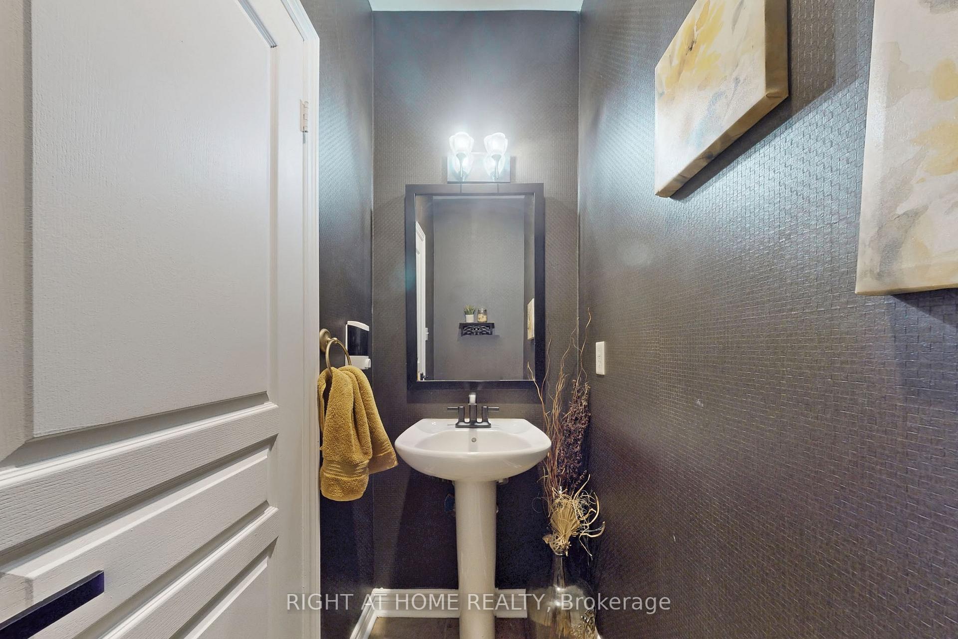 Photo 23 of 78 Middlecote Drive, Ajax, Northeast Ajax — HOMEH