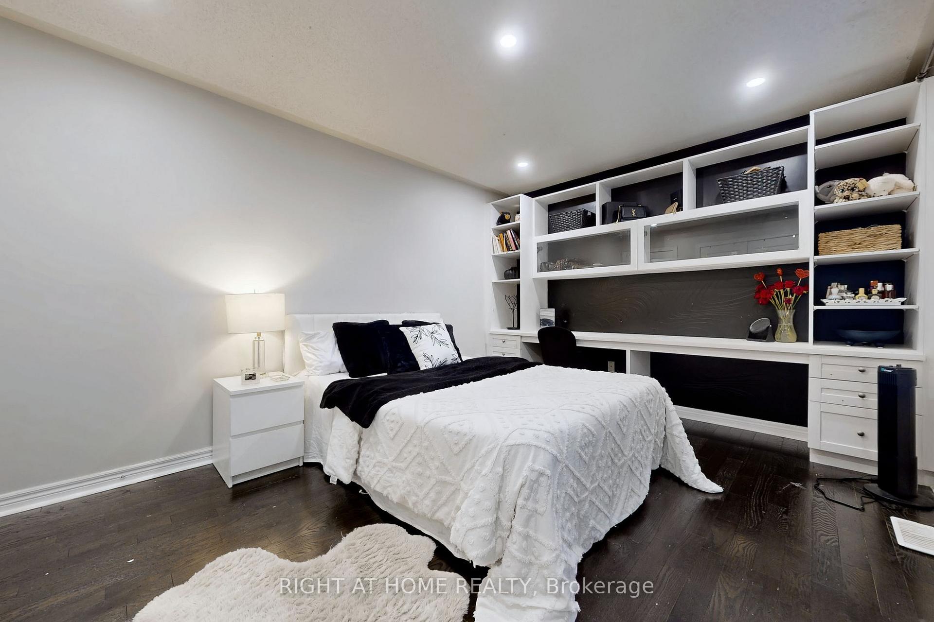 Photo 33 of 78 Middlecote Drive, Ajax, Northeast Ajax — HOMEH