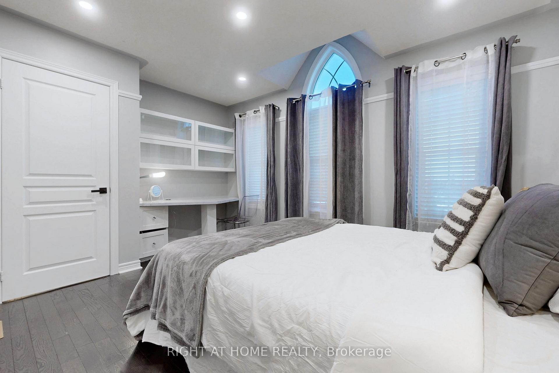 Photo 38 of 78 Middlecote Drive, Ajax, Northeast Ajax — HOMEH