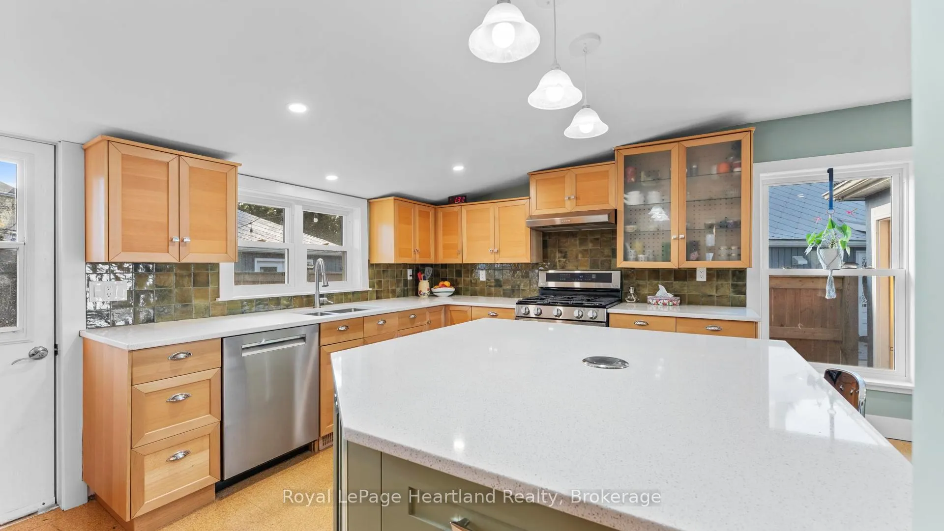 Photo 13 of 249 Lighthouse Street, Goderich, Goderich (Town) — HOMEH