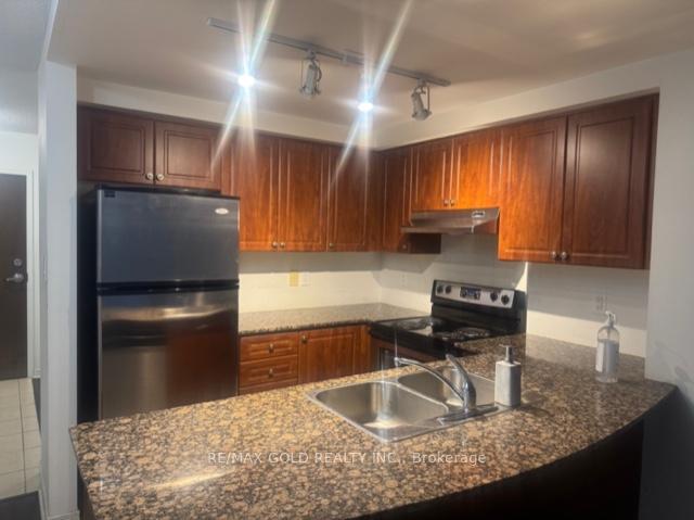 Photo 2 of Unit 707, 9 George Street N, Brampton, Downtown Brampton — HOMEH