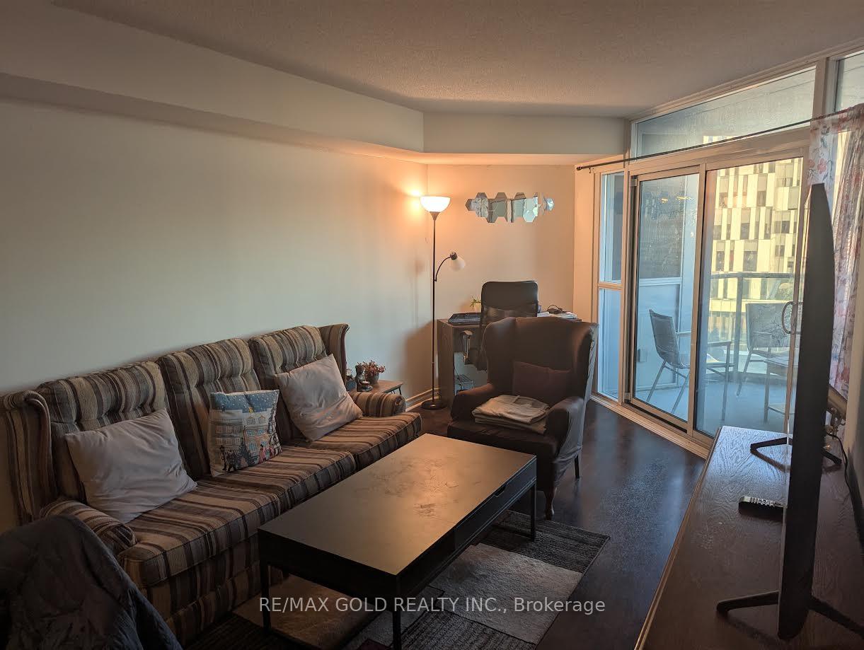 Photo 3 of Unit 707, 9 George Street N, Brampton, Downtown Brampton — HOMEH