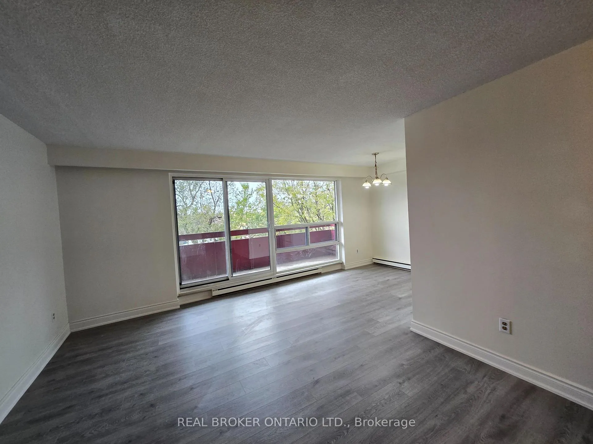 Photo 5 of Unit 402, 97 Nonquon Road, Oshawa, Centennial — HOMEH