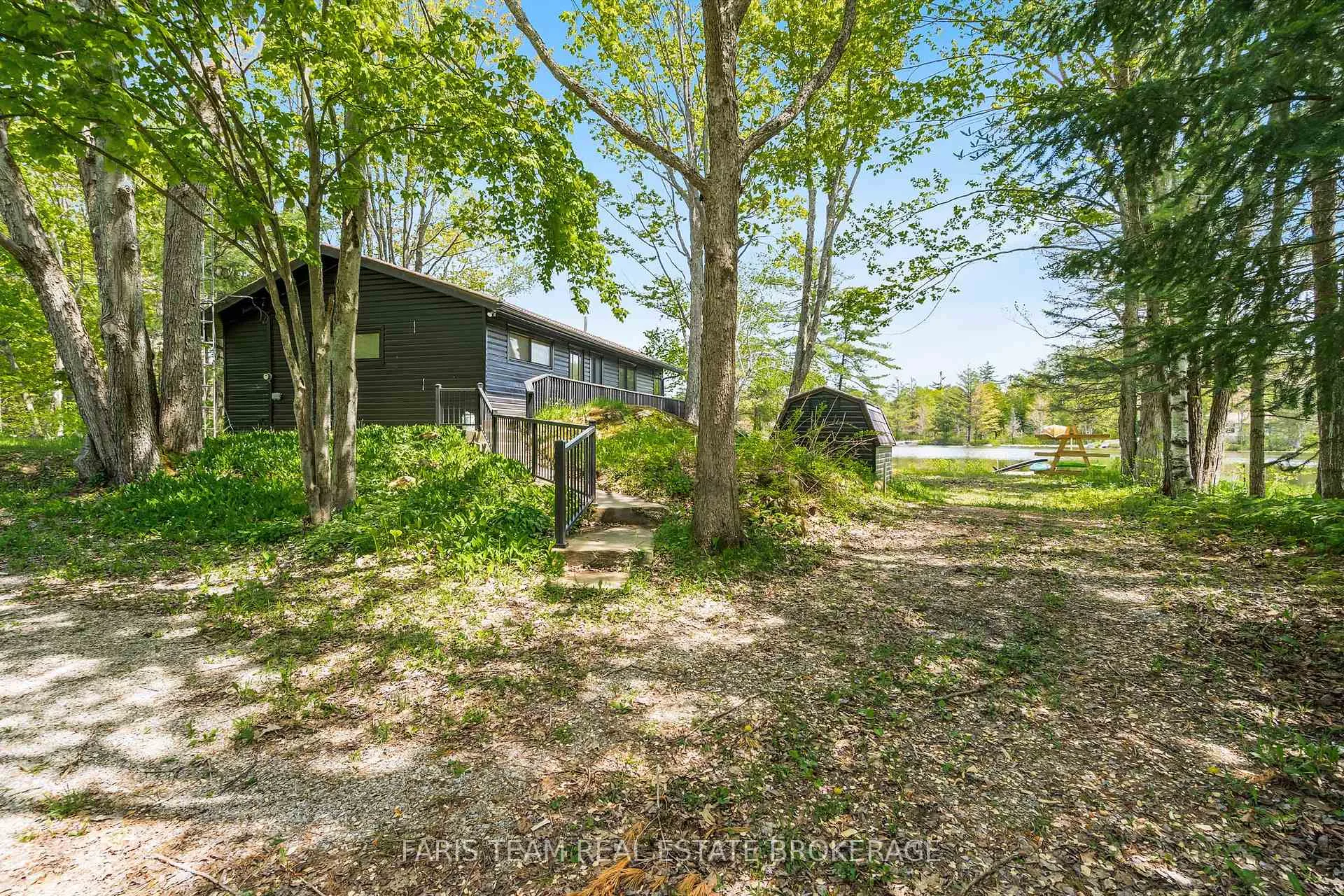 Photo 4 of 1010 Sanderson Road, Gravenhurst, Morrison — HOMEH