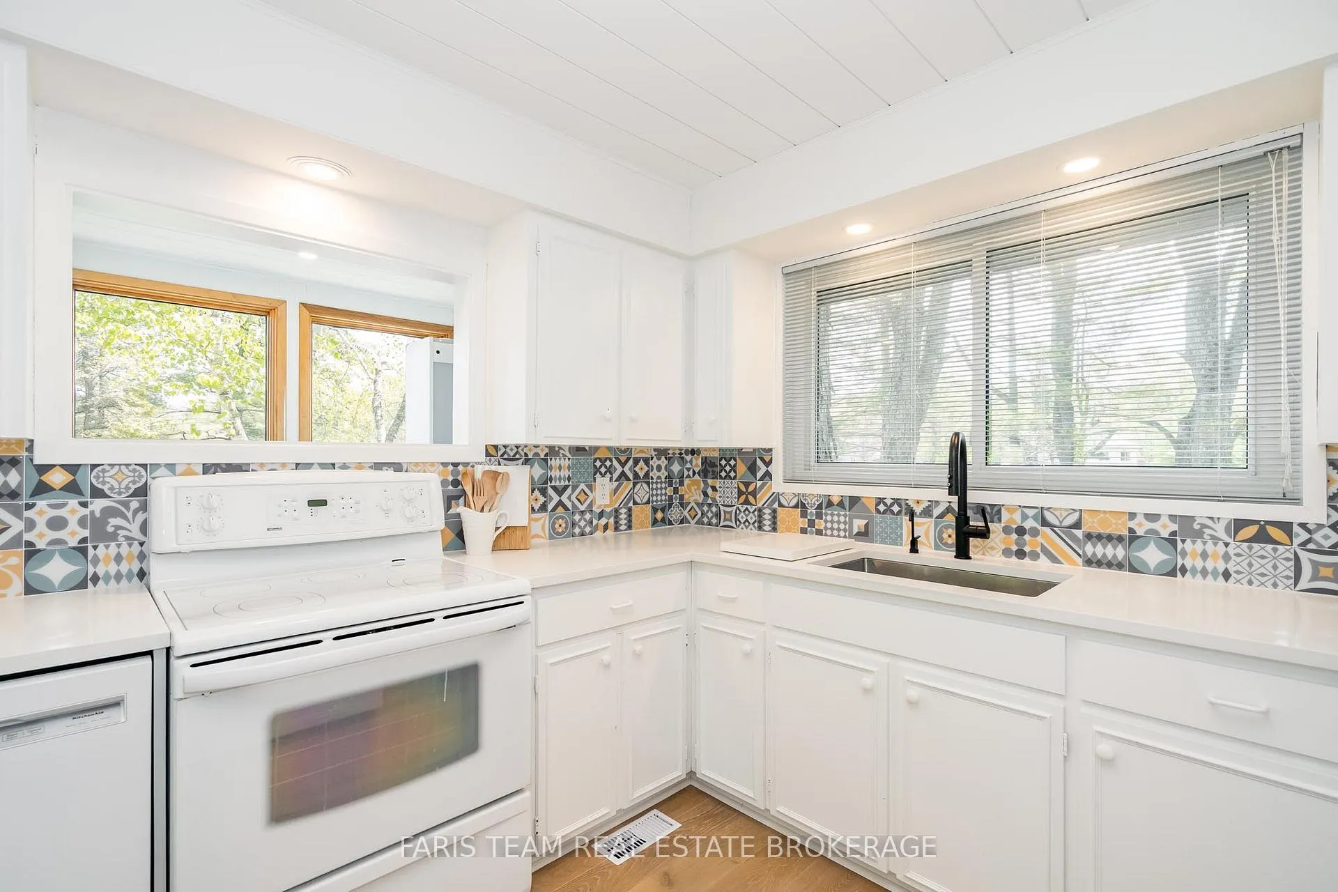 Photo 7 of 1010 Sanderson Road, Gravenhurst, Morrison — HOMEH
