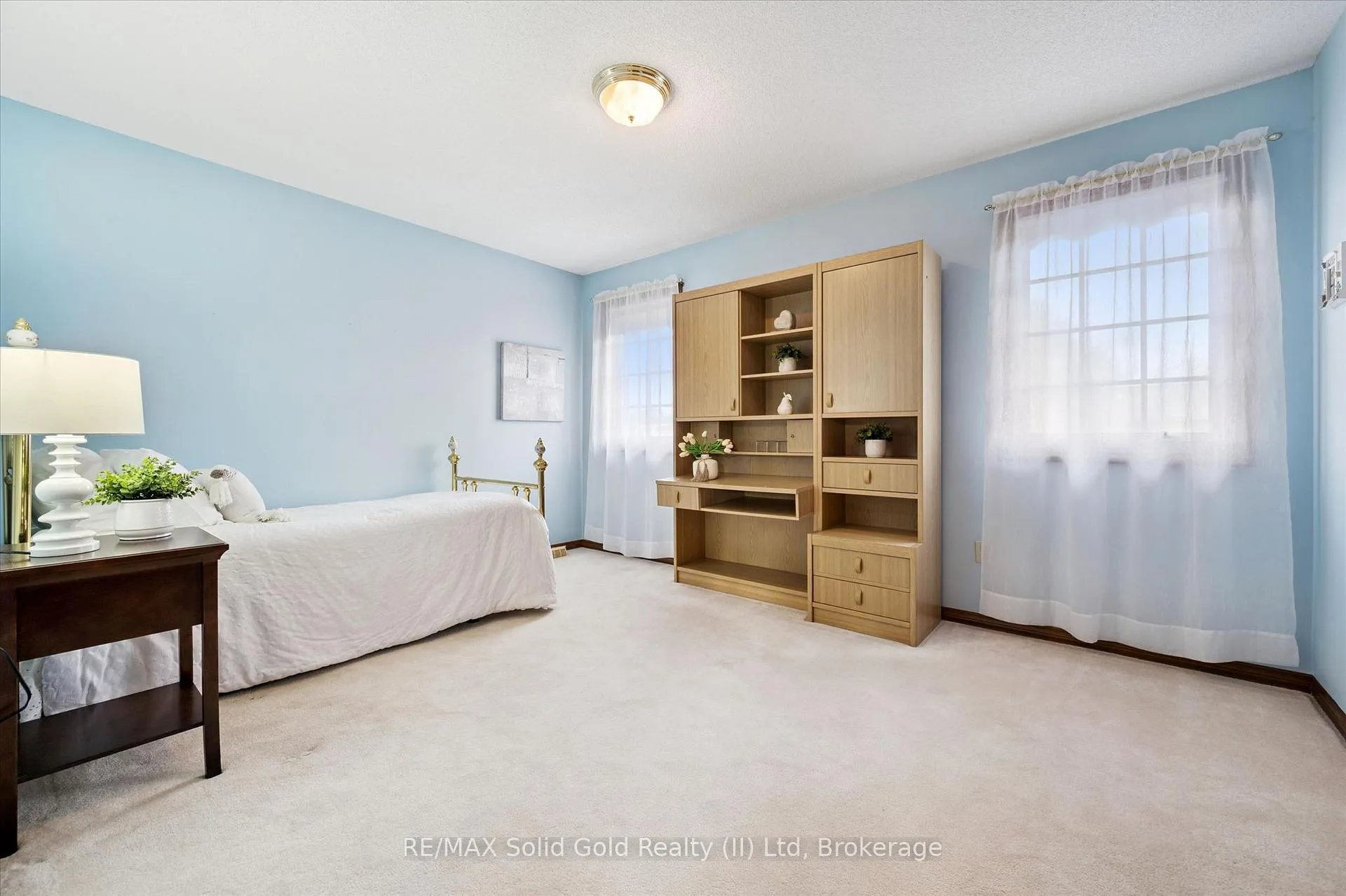 Photo 22 of 605 Stonebury Crescent, Waterloo — HOMEH