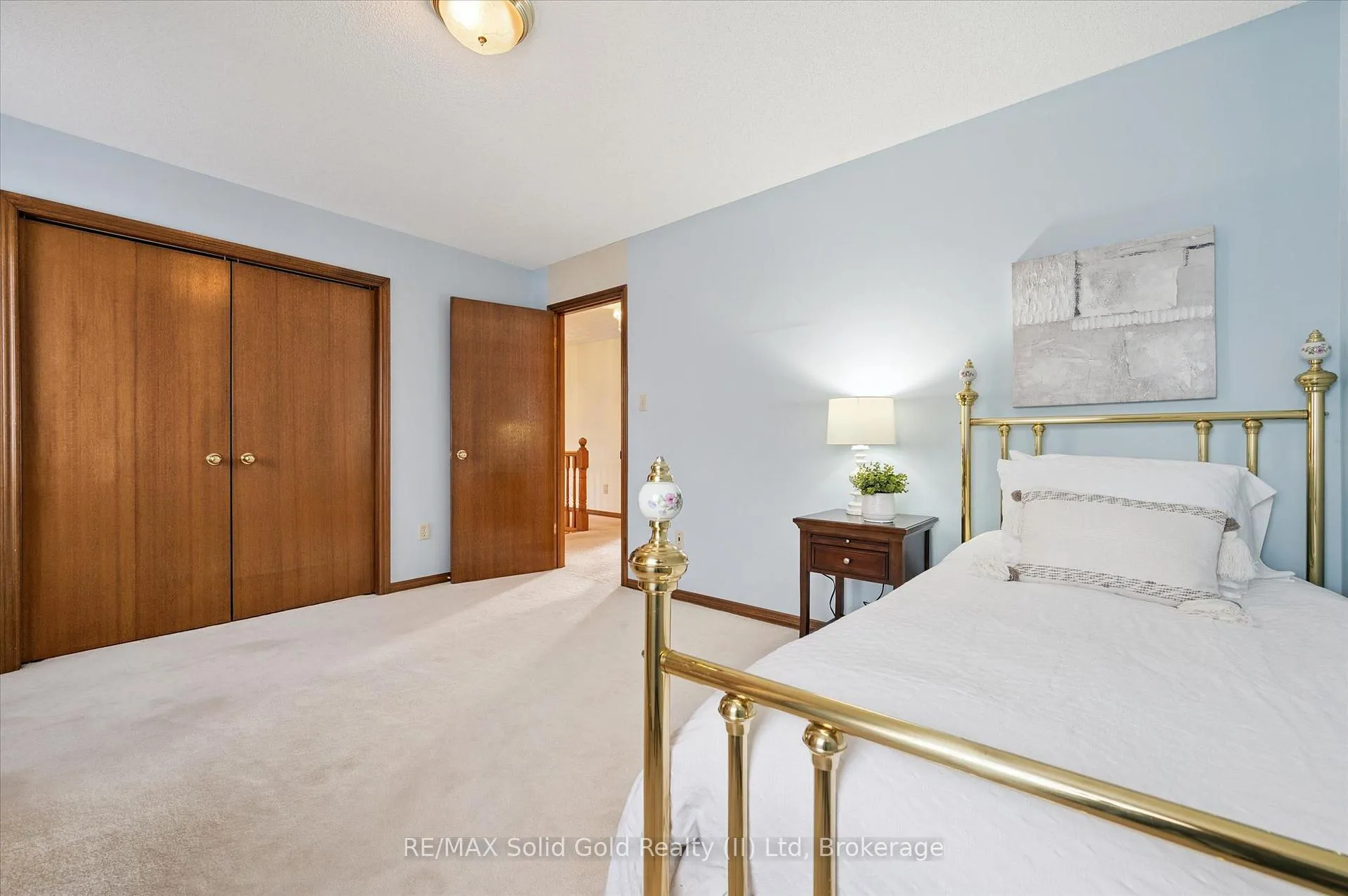 Photo 23 of 605 Stonebury Crescent, Waterloo — HOMEH