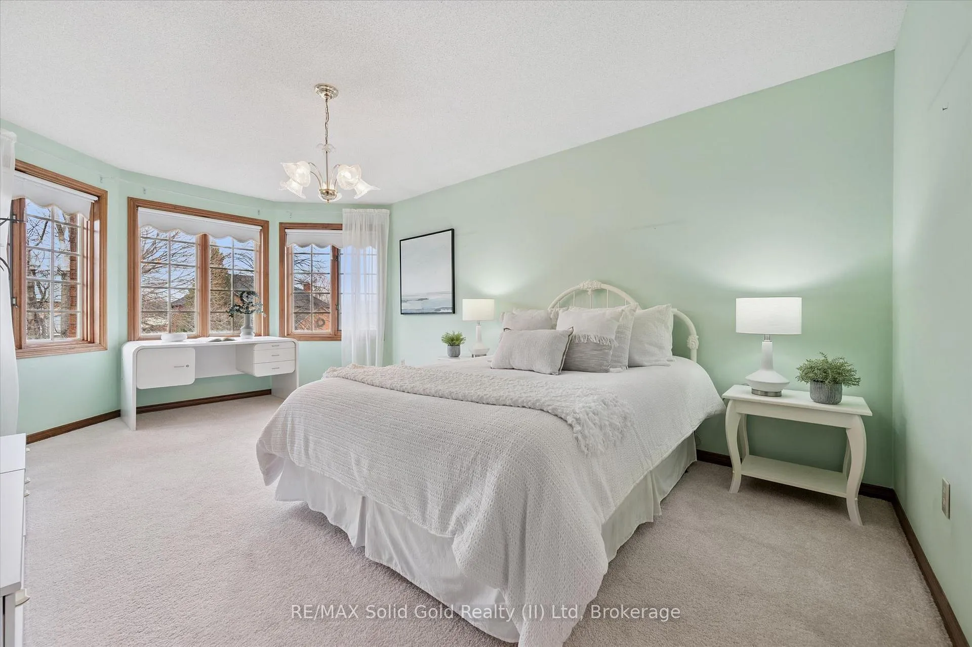 Photo 29 of 605 Stonebury Crescent, Waterloo — HOMEH