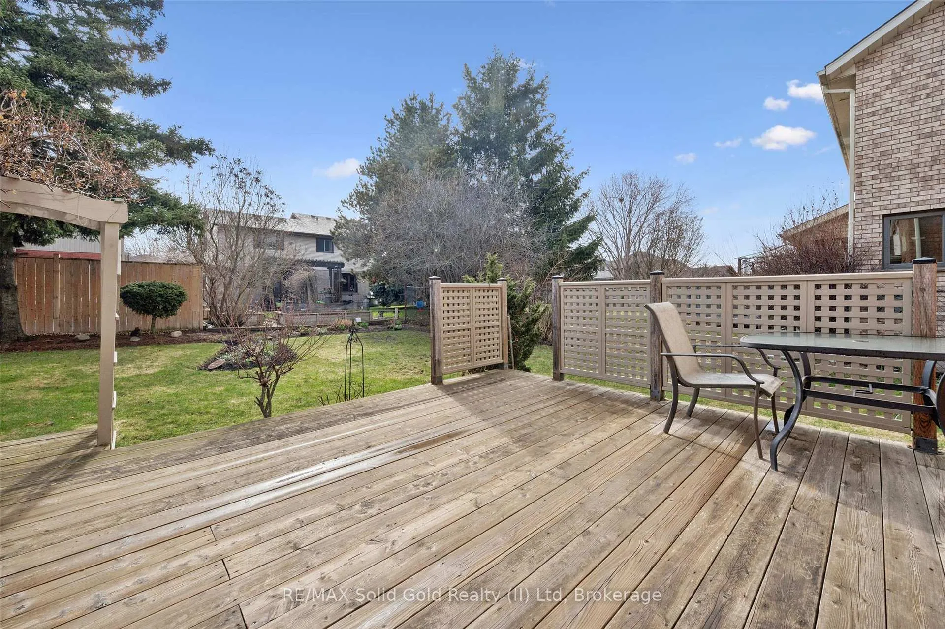 Photo 34 of 605 Stonebury Crescent, Waterloo — HOMEH