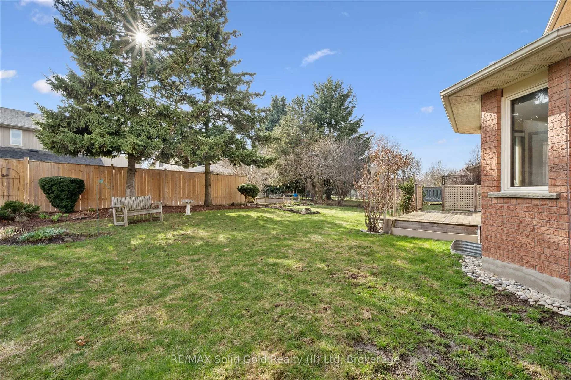 Photo 37 of 605 Stonebury Crescent, Waterloo — HOMEH