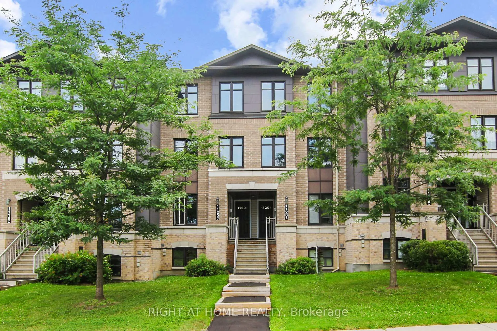 Front of Unit B, 1120 Klondike Road