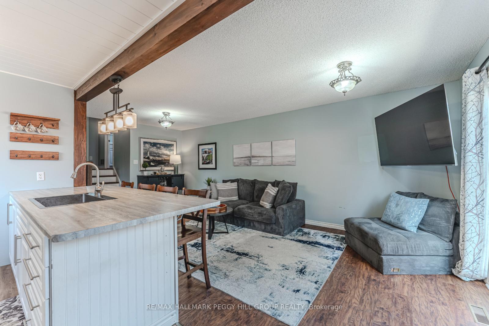 Photo 8 of 56 Janice Drive, Barrie, Sunnidale — HOMEH