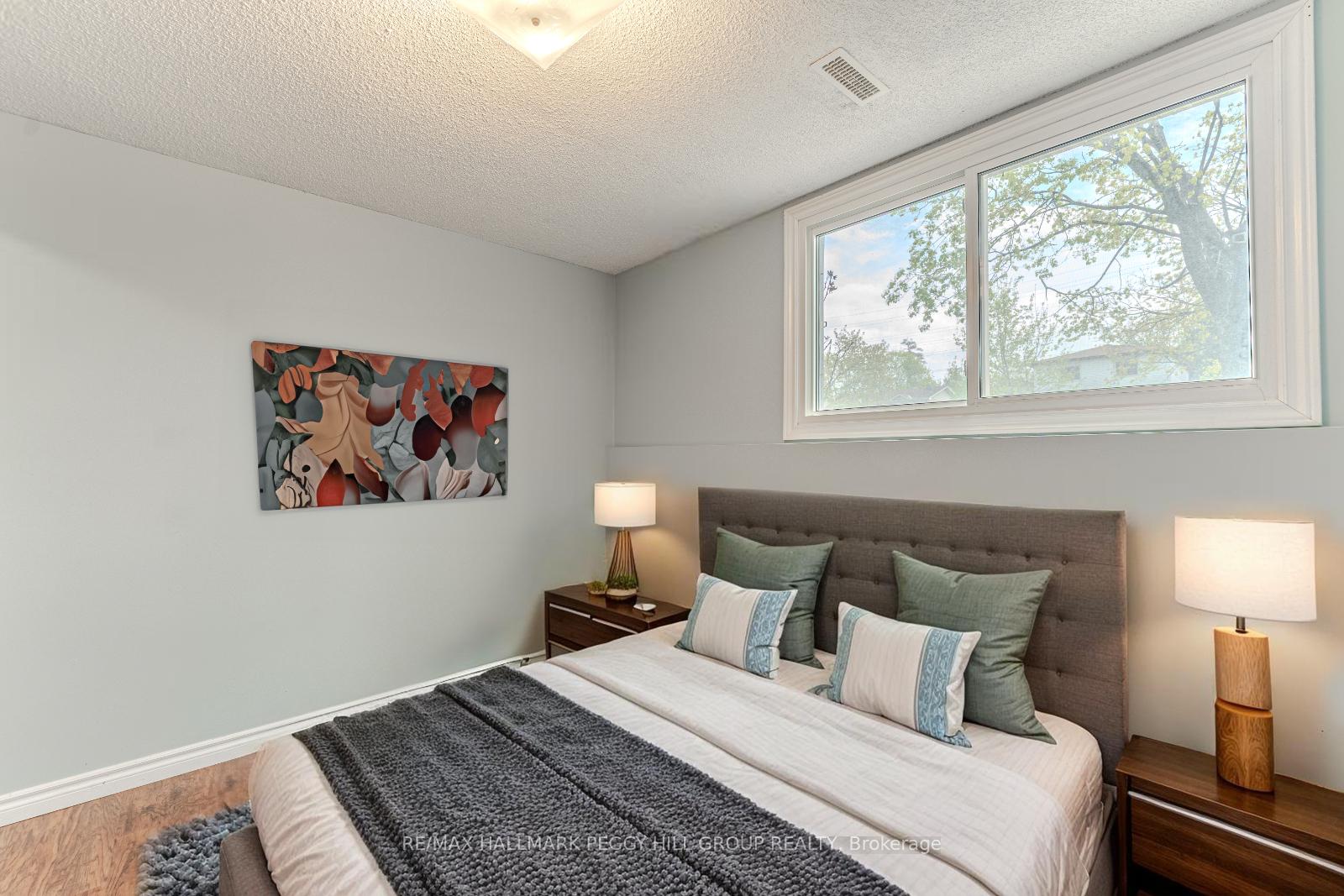 Photo 13 of 56 Janice Drive, Barrie, Sunnidale — HOMEH