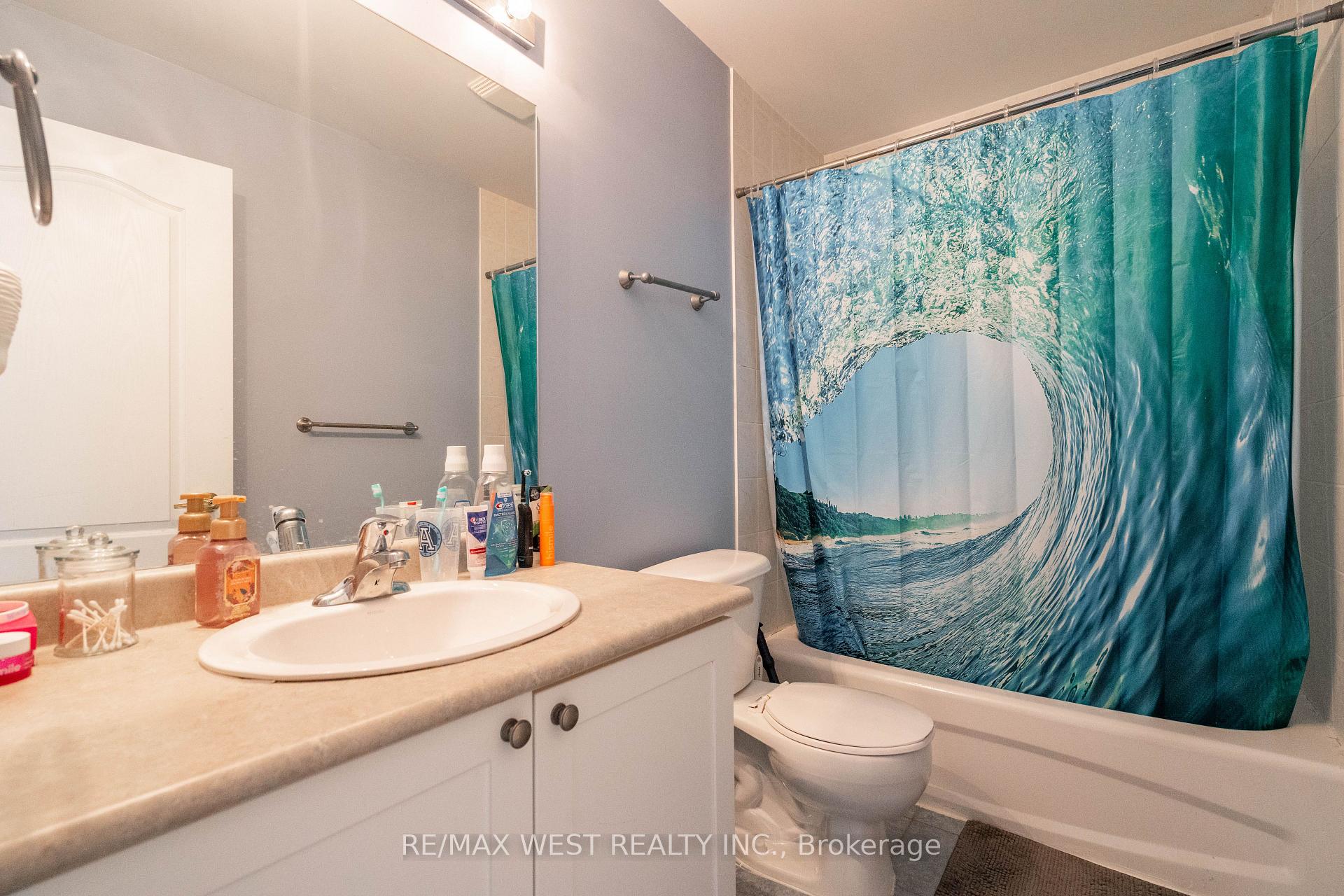 Photo 18 of 27 Succession Crescent, Barrie, Innis-Shore — HOMEH